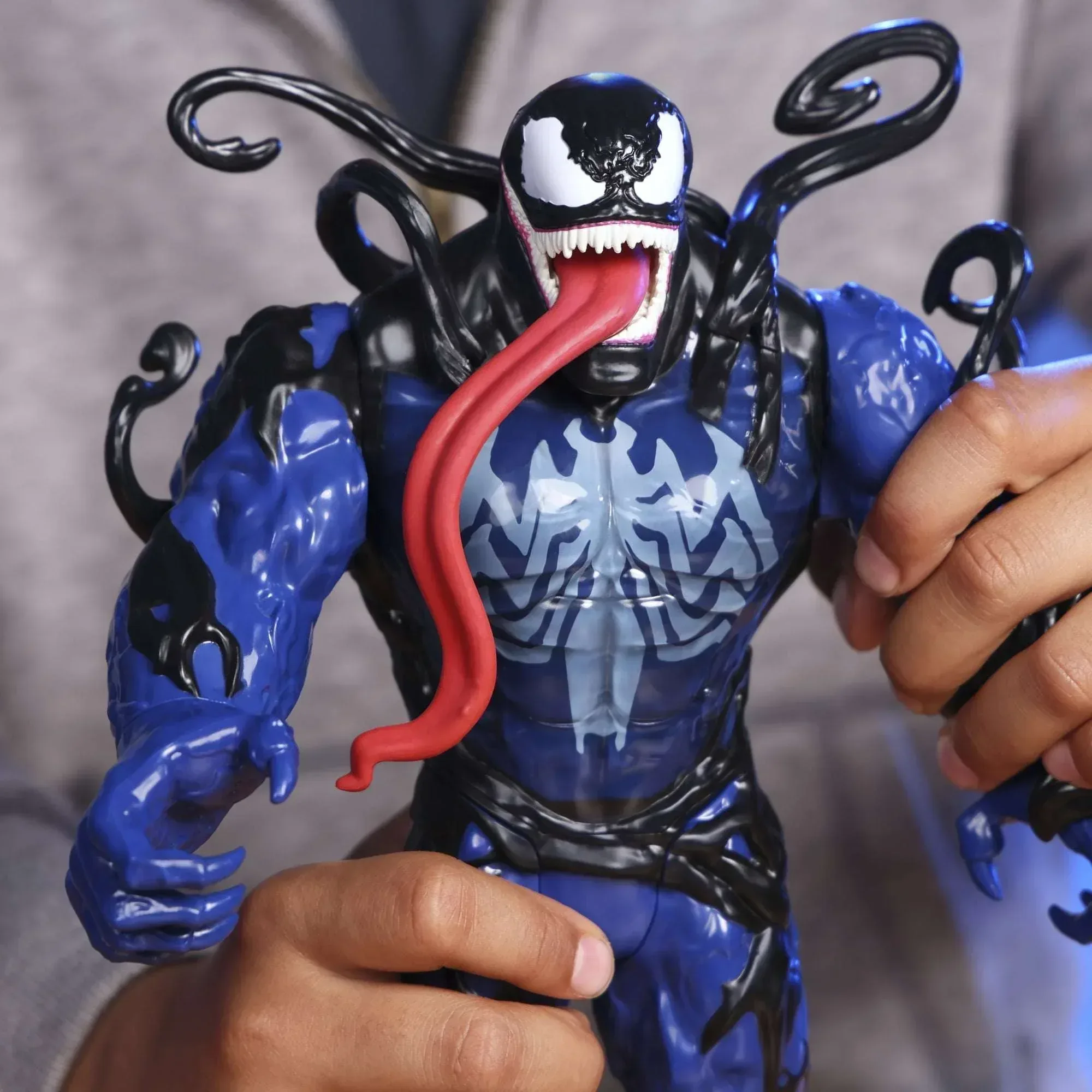 Marvel Spider-Man Epic World of Action VenomVersus Venom Liquid Shifter Figure, Stocking Stuffers for Kids Ages 4 and up - Image 4