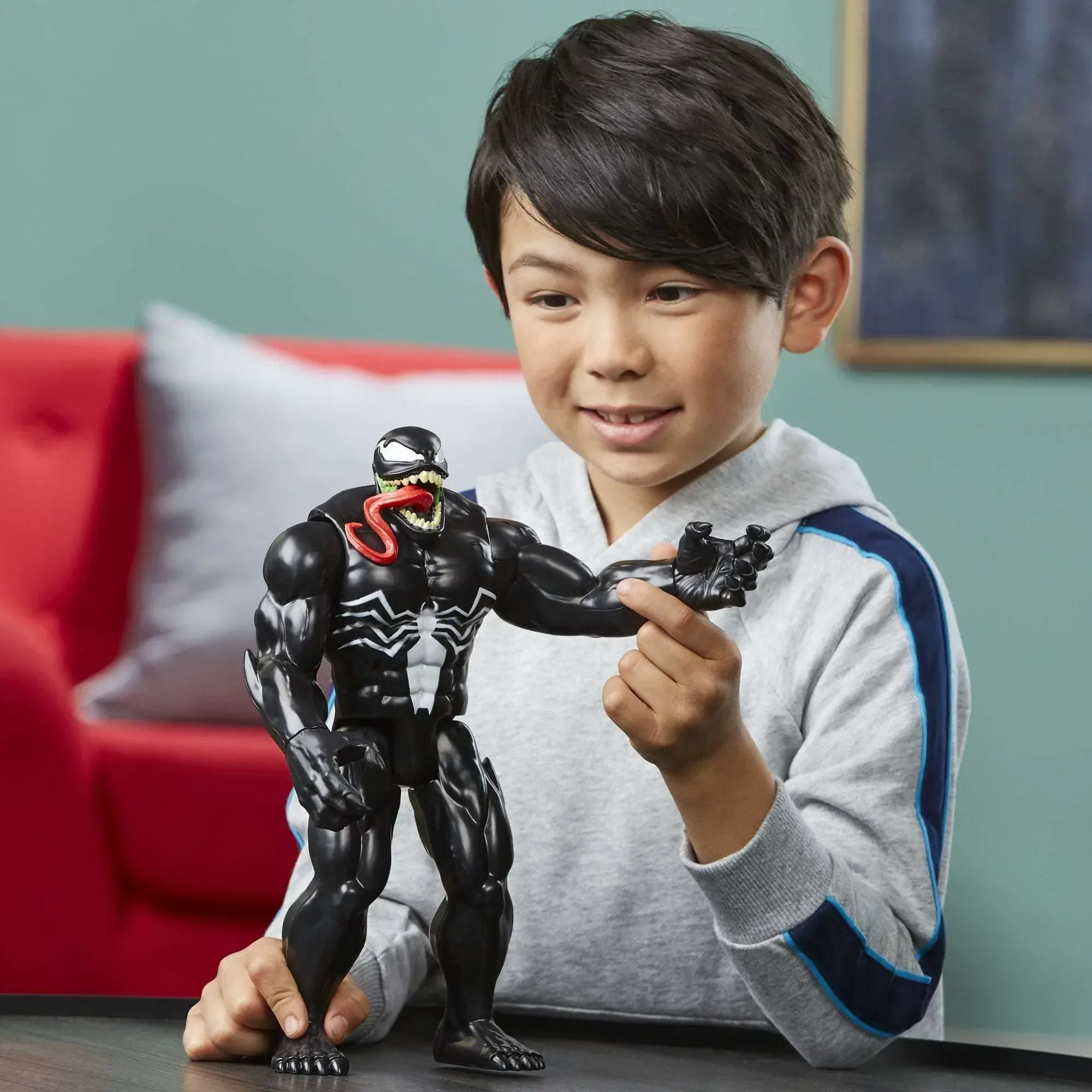Marvel Spider-Man Titan Hero Series Venom Action Figure - Image 6