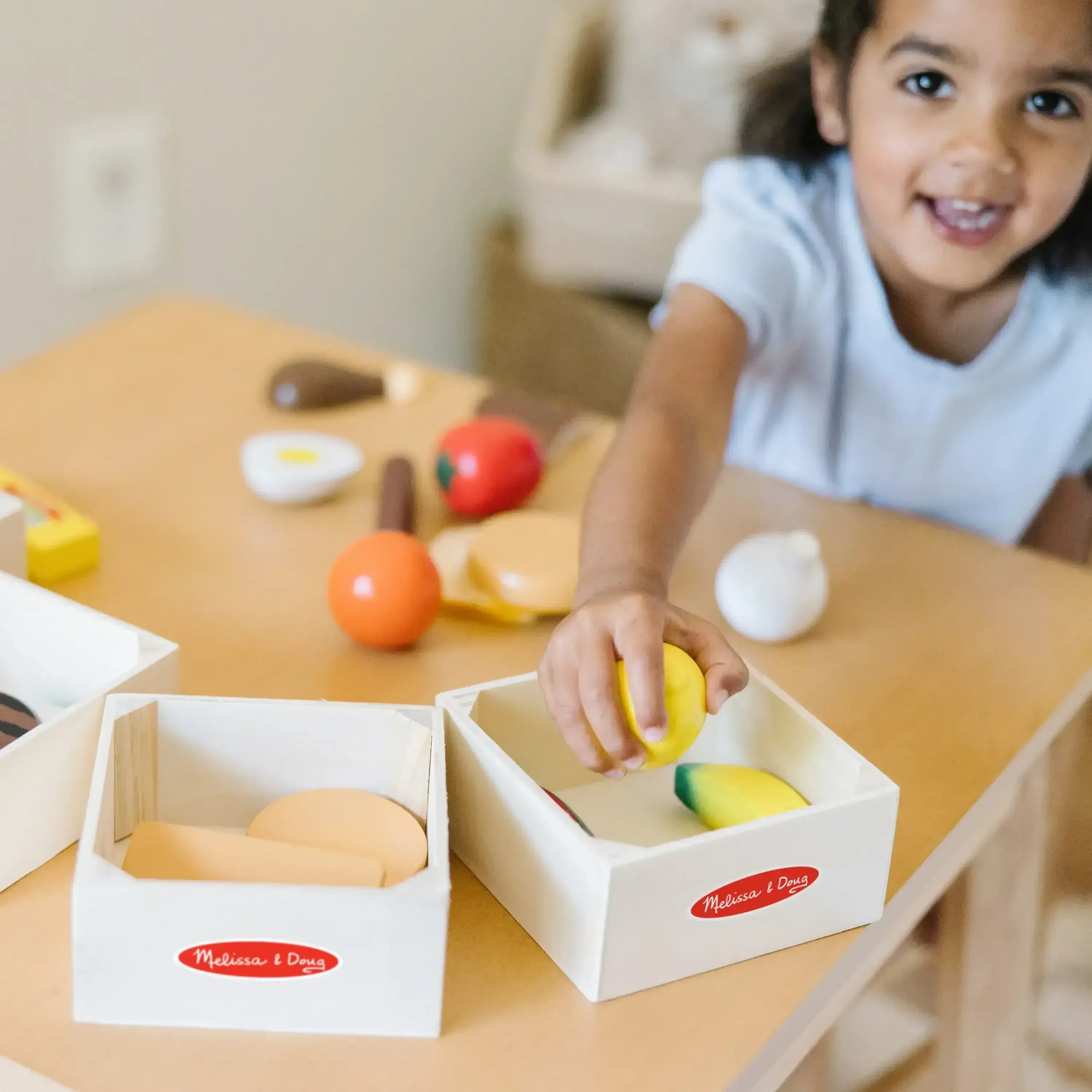 Melissa & Doug Food Groups - 21 Wooden Pieces and 4 Crates, Multi - Image 7