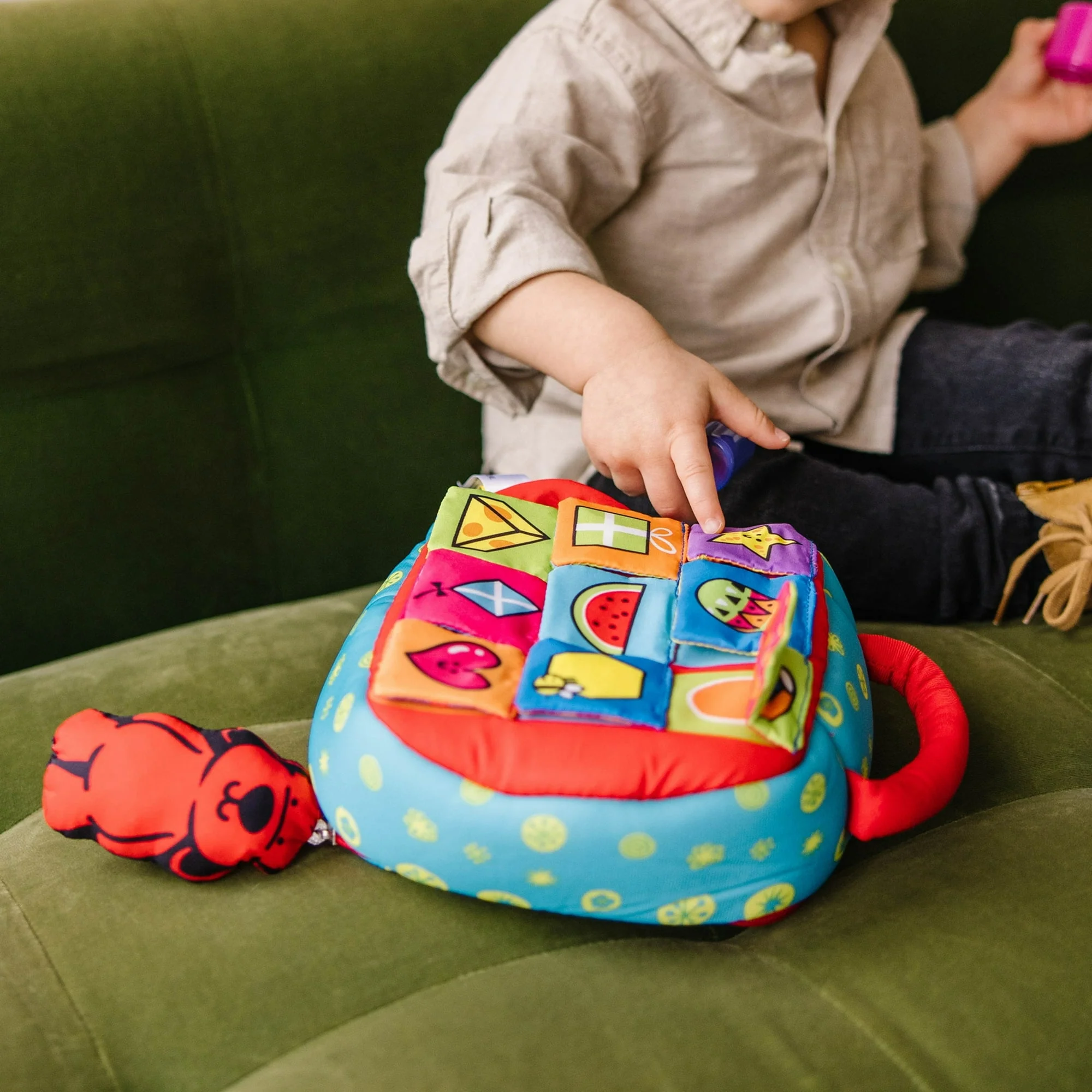 Melissa & Doug K's Kids Take-Along Shape Sorter Baby Toy With 2-Sided Activity Bag and 9 Textured Shape Blocks - Image 5