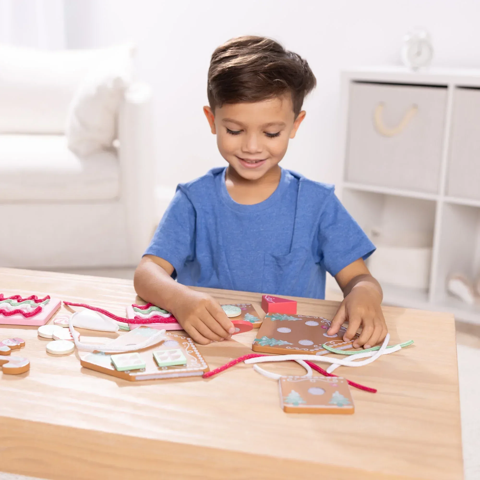 Melissa & Doug Pink Wooden Gingerbread House Reusable, Mess-Free Play Set Activity for Boys and Girls - Image 5