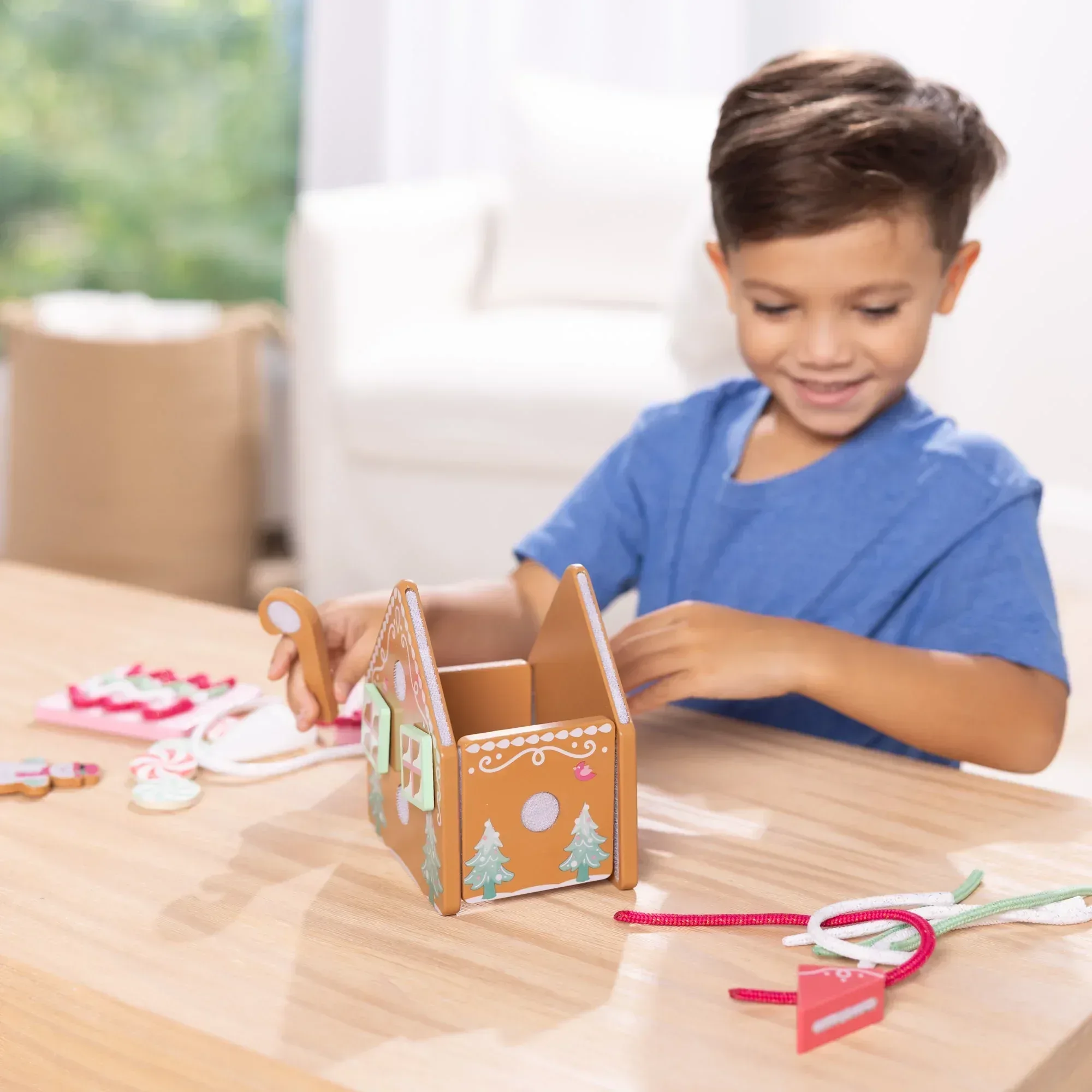 Melissa & Doug Pink Wooden Gingerbread House Reusable, Mess-Free Play Set Activity for Boys and Girls - Image 6