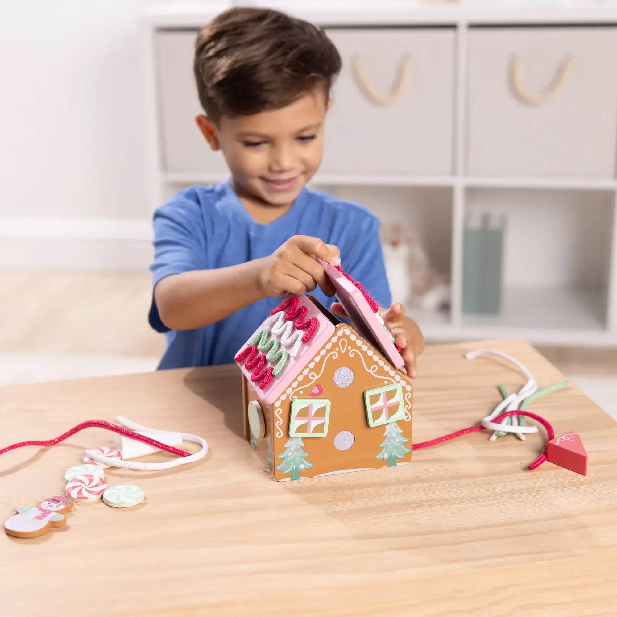 Melissa & Doug Pink Wooden Gingerbread House Reusable, Mess-Free Play Set Activity for Boys and Girls - Image 7
