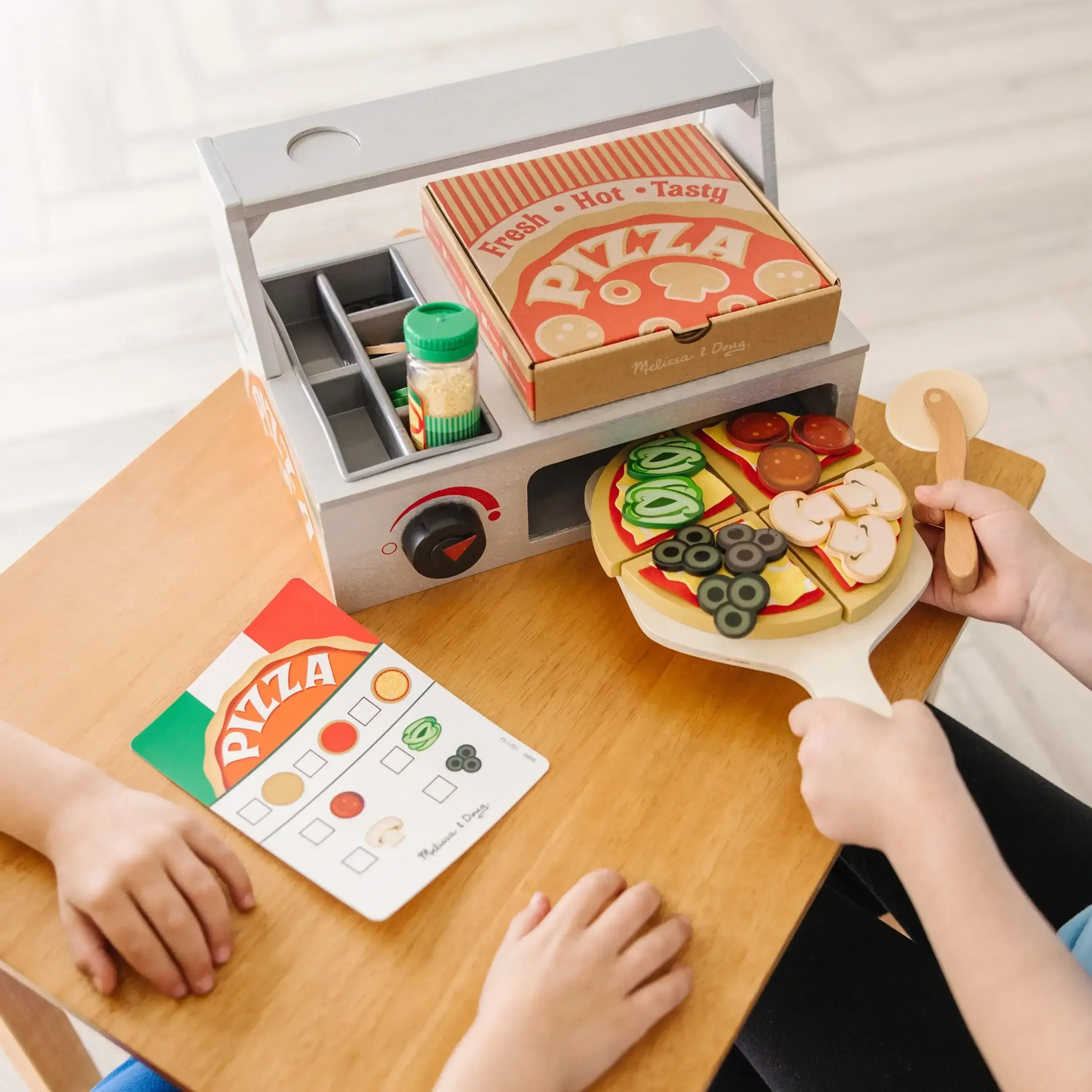 Melissa & Doug Top & Bake Wooden Pizza Counter Play Set (41 Pcs) - FSC Certified - Image 5