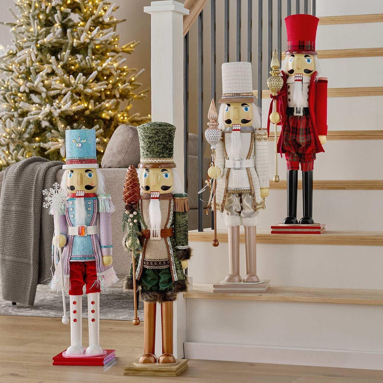 Member’s Mark 32" Decorative Wooden Nutcracker - Image 3