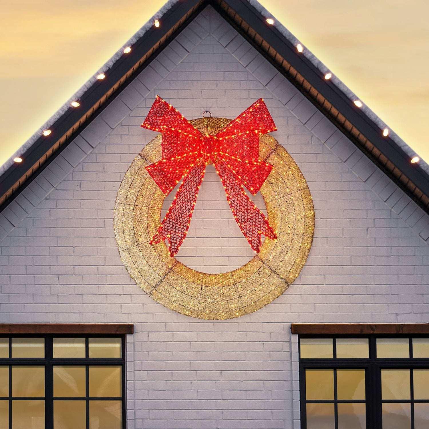 Member’s Mark 48" Pre-Lit Wreath