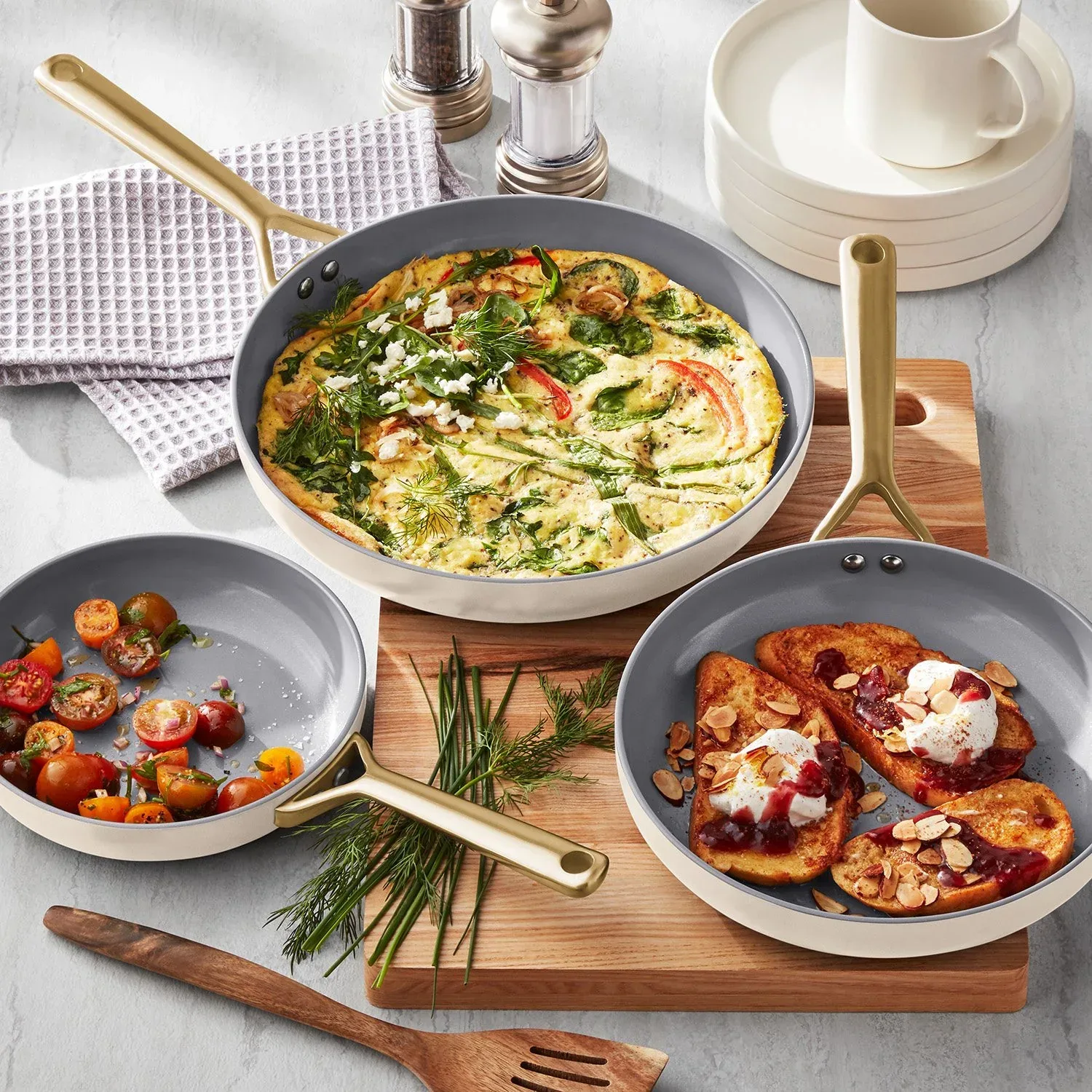 Member'S Mark 3-Piece Modern Ceramic Fry Pan Set (Assorted Colors) - Image 7