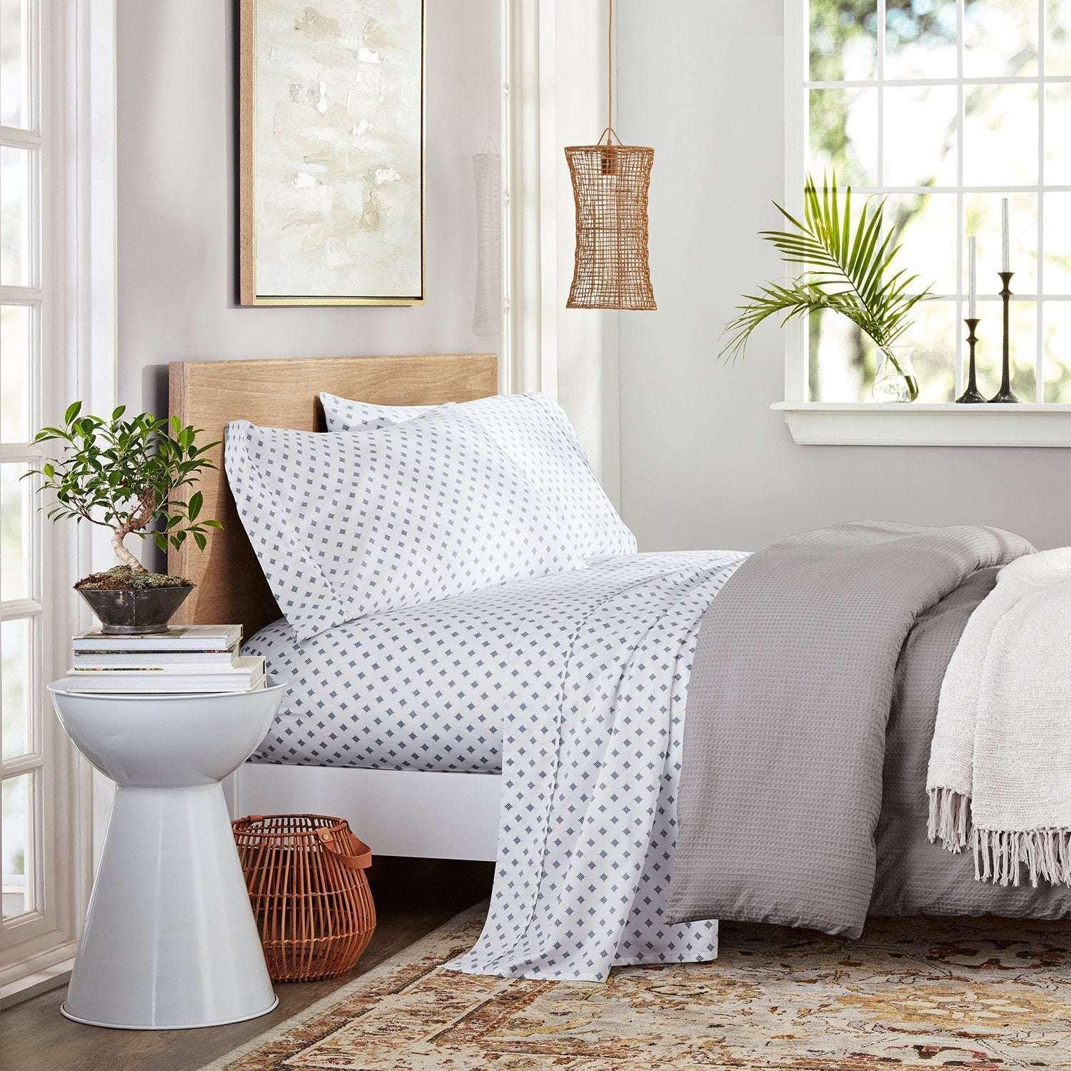 Member's Mark 300-Thread-Count 100% Organic Cotton Printed Sheet Set, Assorted Sizes - Image 15