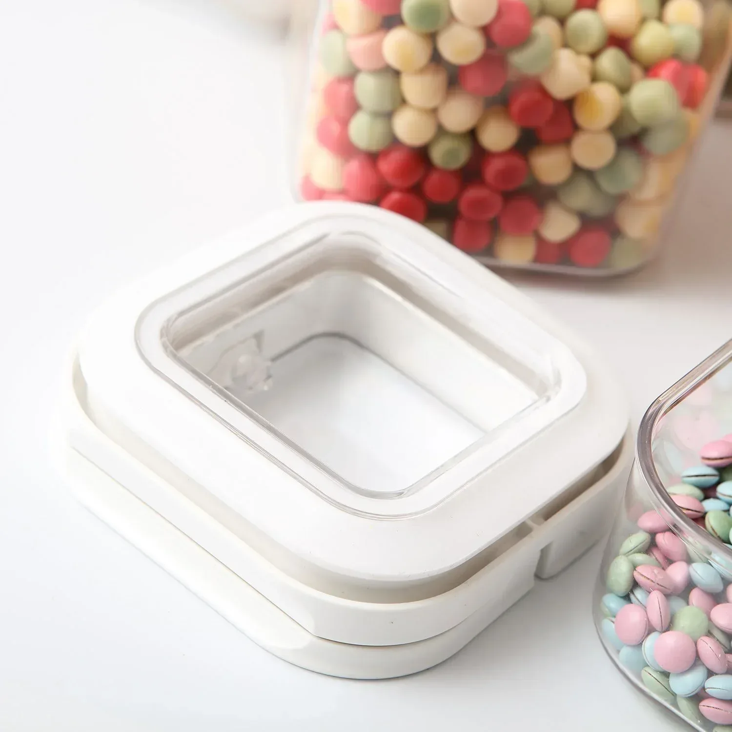 Member's Mark 8-Piece Fliplock Pantry Storage - Image 5