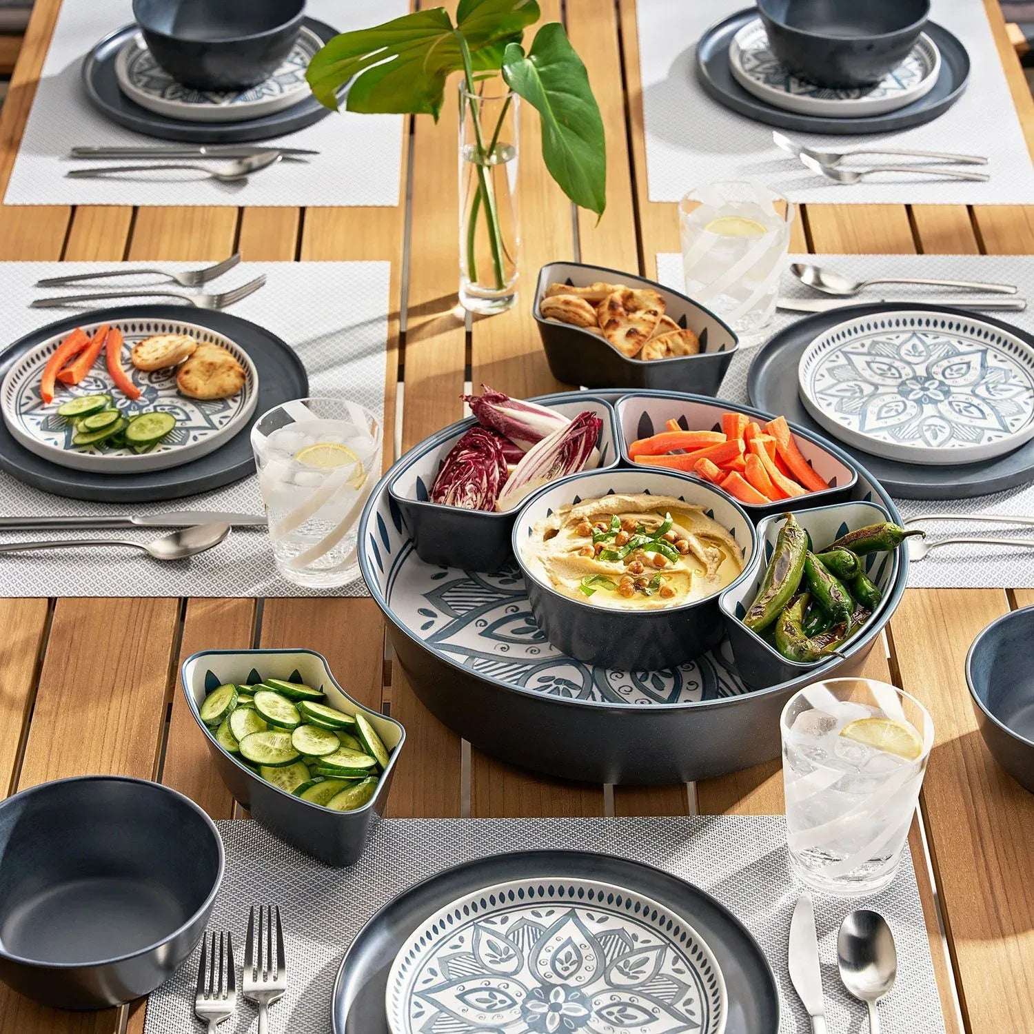 Member's Mark Bamboo Melamine 6-Section Serving Platter with Lazy Susan Base and Storage Lid - Image 14