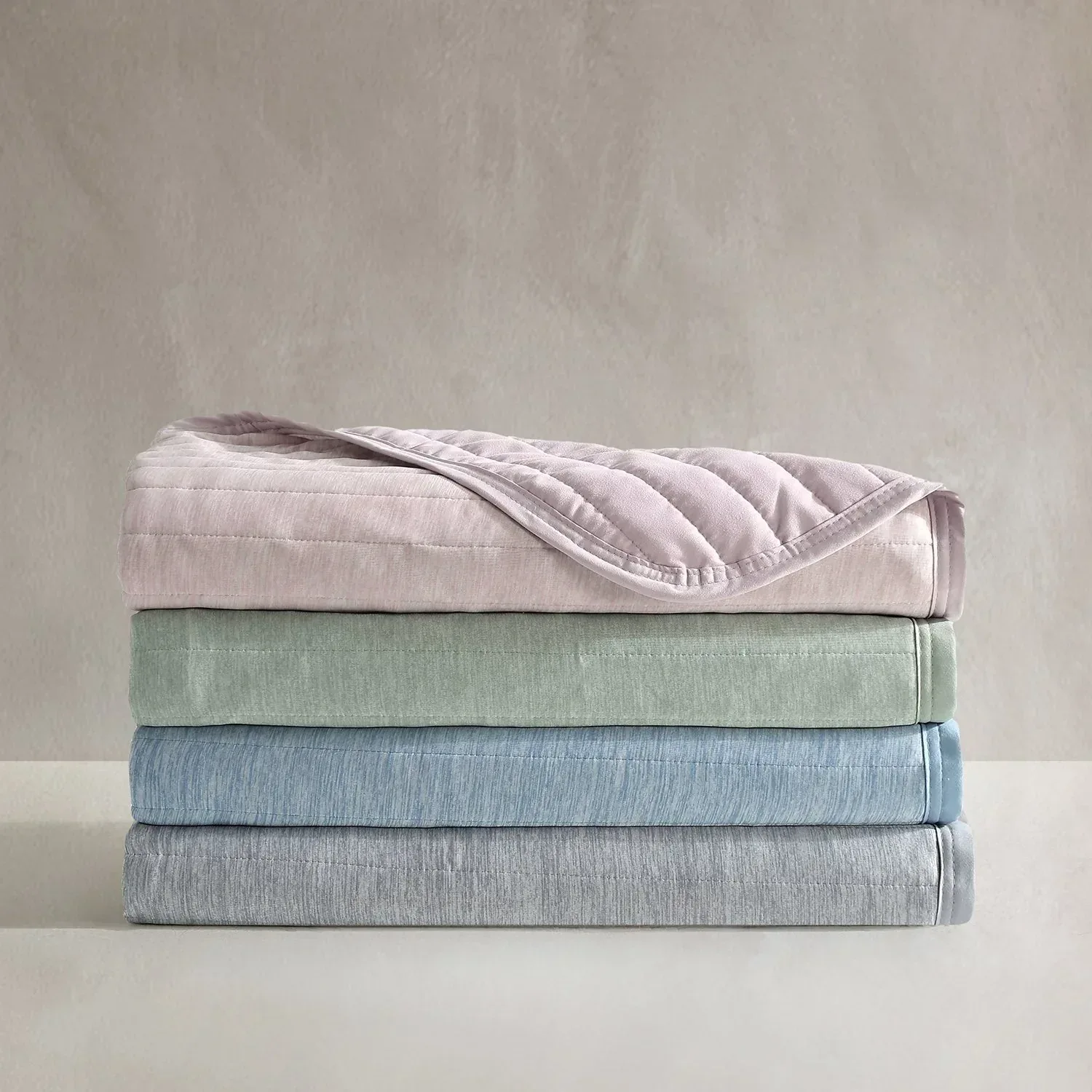 Member's Mark Cooling Throw Blanket, 60"x70" - Image 5