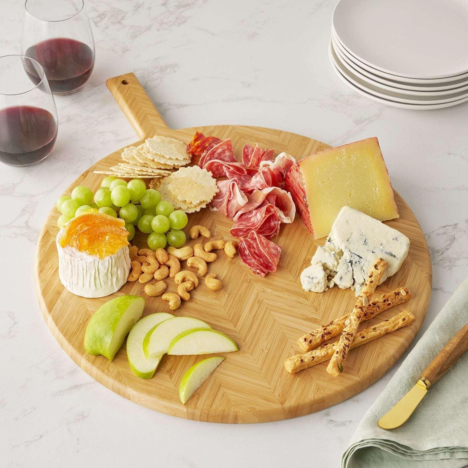 Member's Mark Herringbone Bamboo Charcuterie Board - Image 4