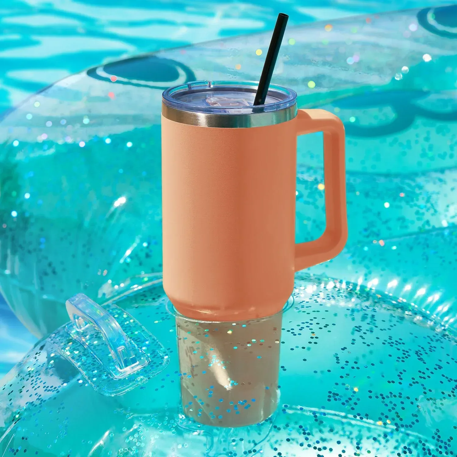 Member's Mark Oversized Inflatable Pool Float - Image 4