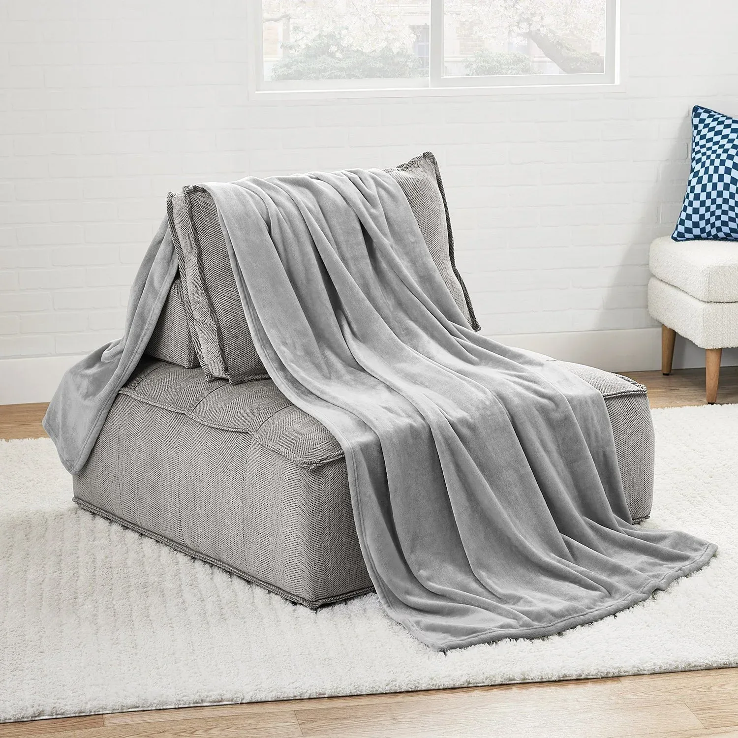 Member's Mark Oversized Plush Blanket, 78" x 92" - Image 22