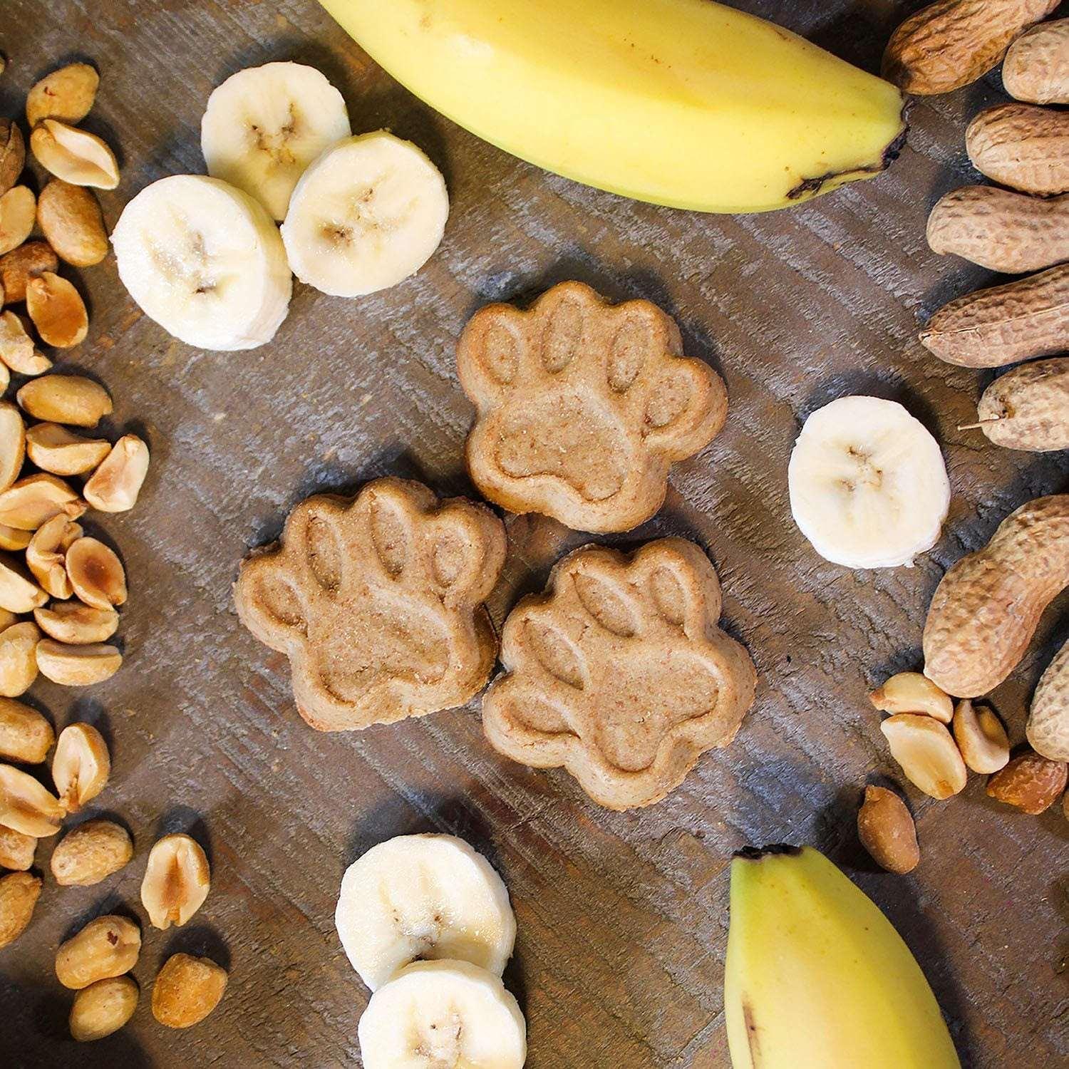 Member's Mark Peanut Butter & Banana Soft & Chewy Dog Treats, 3 lbs. - Image 8