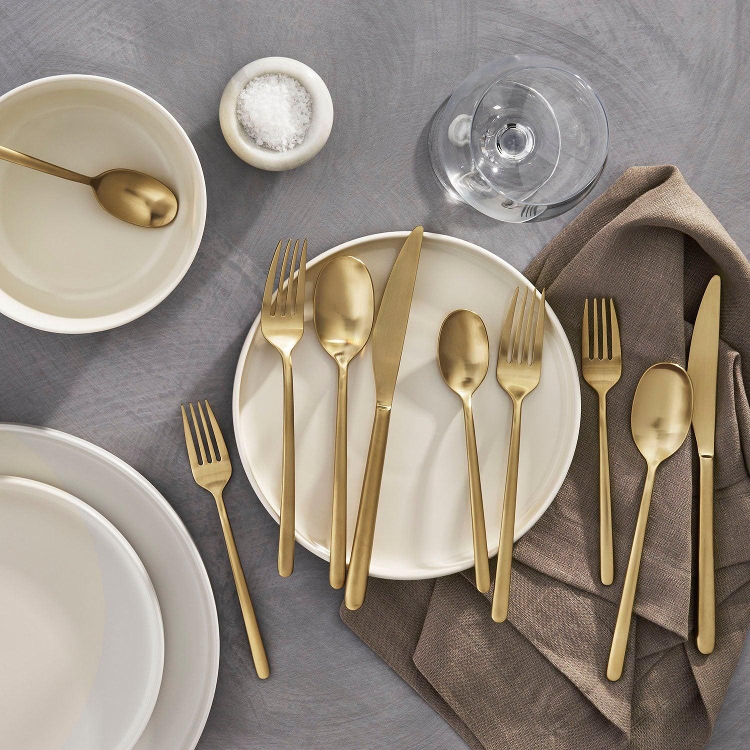 Member's Mark Premium 20-Piece 18/10 Stainless Steel Modern Flatware Set, Assorted Finishes - Image 4