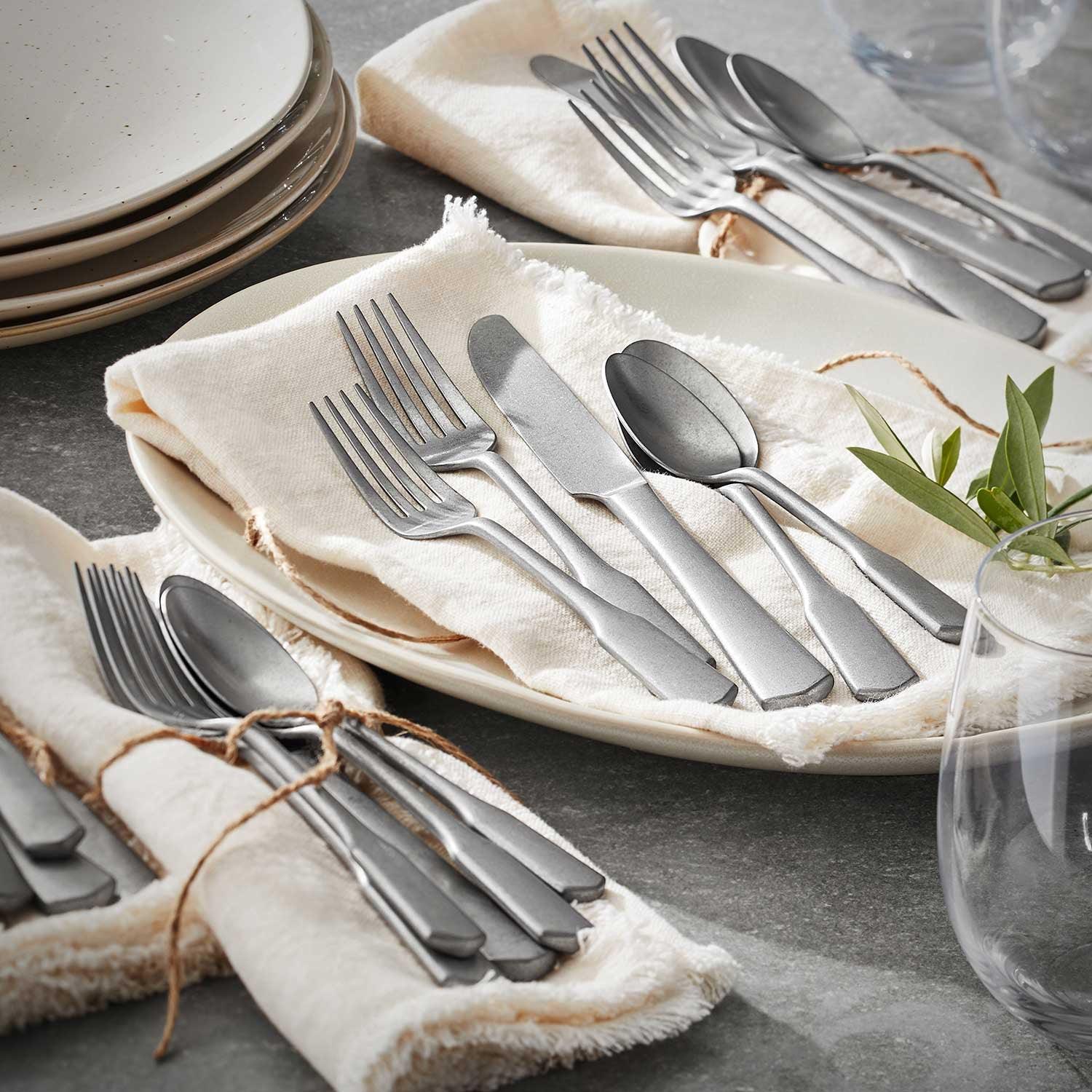Member's Mark Premium Forged Stainless Steel 20 Piece Flatware Set - Image 2