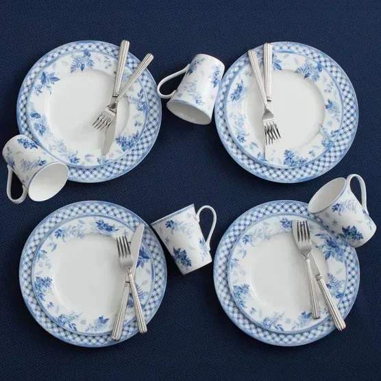 Mikasa Kiley Bone China 16-piece Dinnerware Set - Image 2