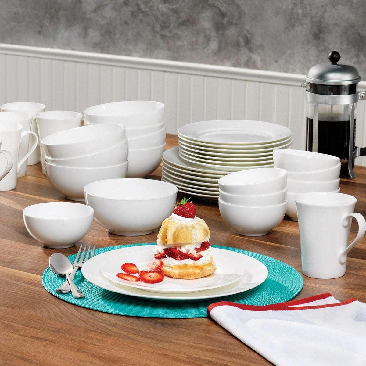 Mikasa Lausanne 40-piece Bone China Dinnerware Set - Image 2