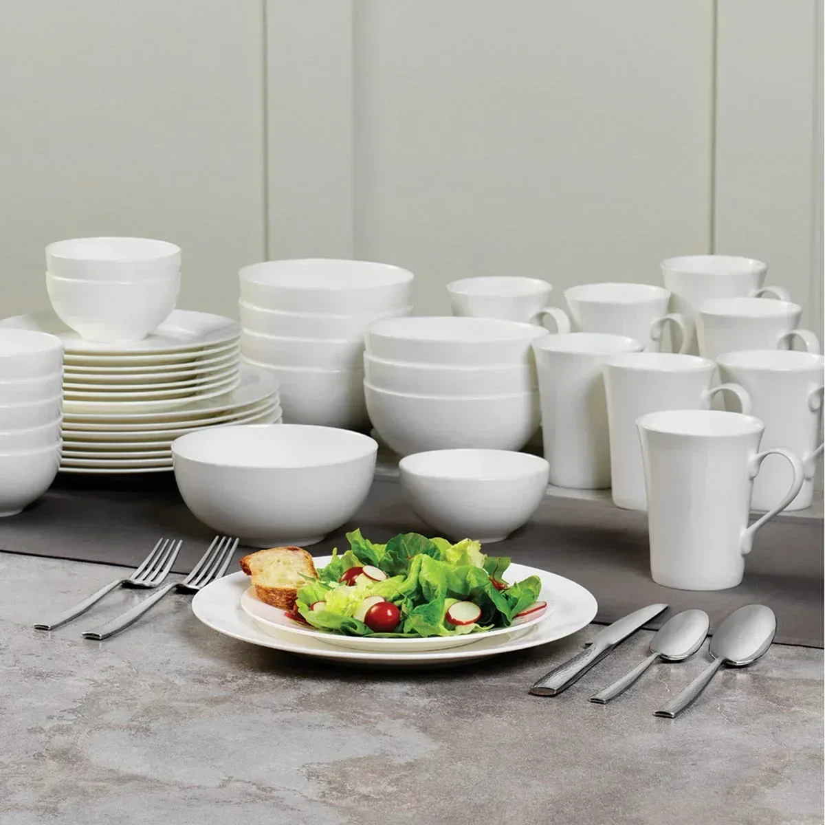 Mikasa Lausanne 40-piece Bone China Dinnerware Set - Image 3