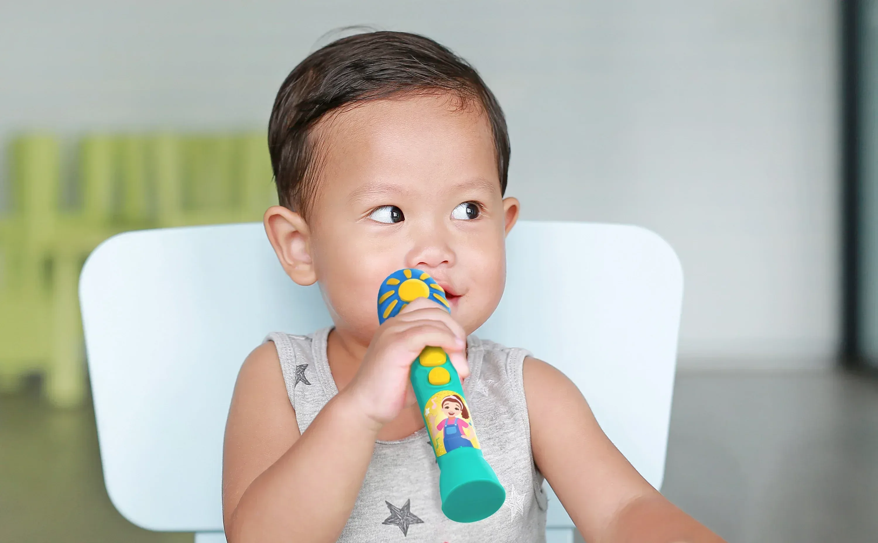 Ms. Rachel Sing Along Microphone, Includes Built-in Music and Lights, Children Ages 18+ Months - Image 6