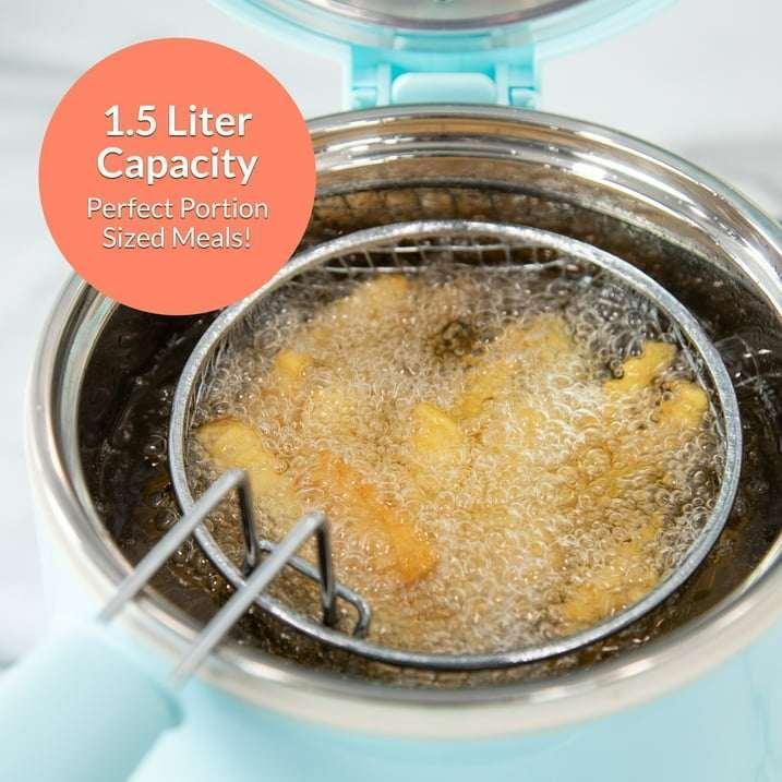 MyMini 1.5 qt Electric Deep Fryer, 700 watts, Aqua - Image 6