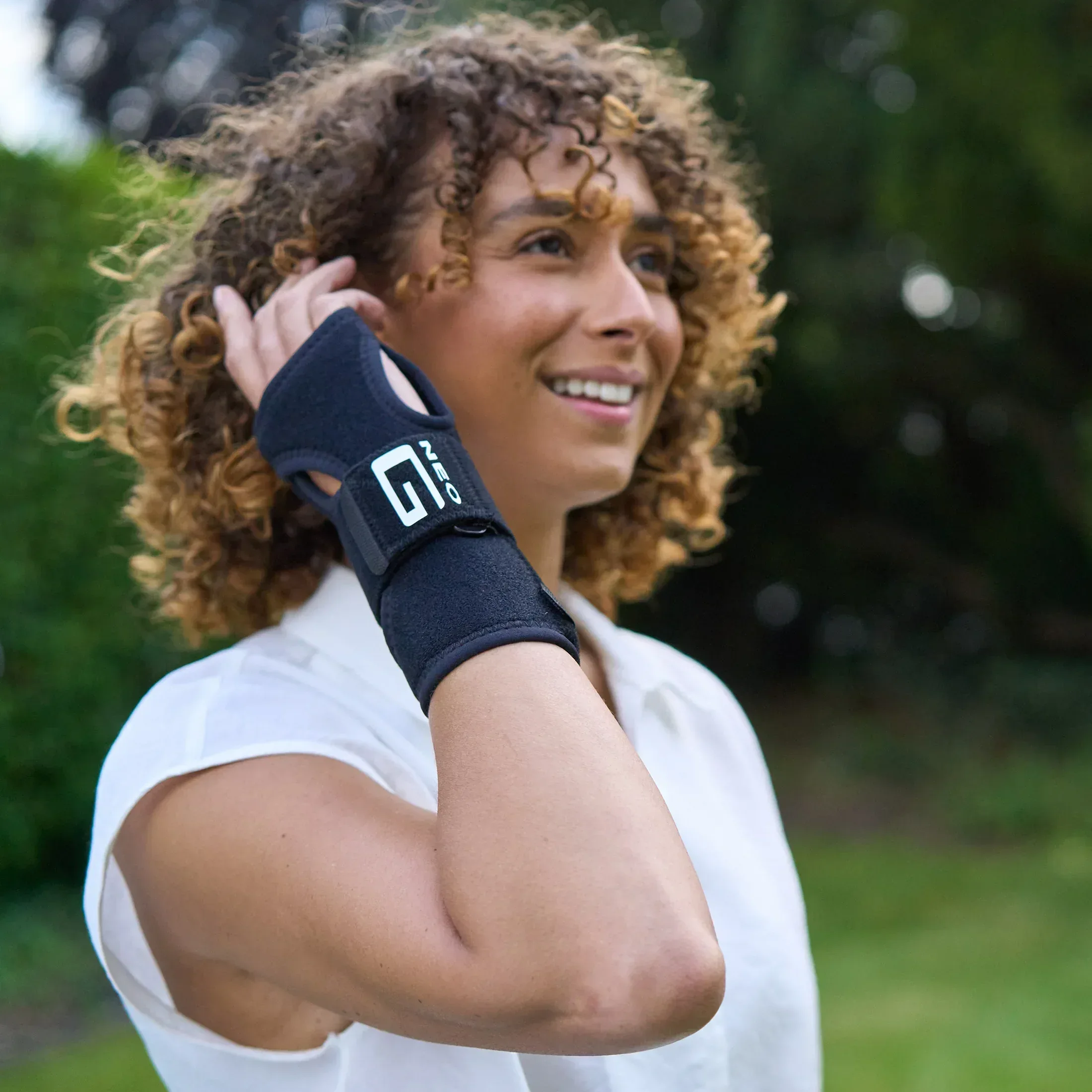 Neo G Easy-Fit Wrist Brace Adjustable Support for Carpal Tunnel & Tendonitis FSA/HSA Eligible - Image 8
