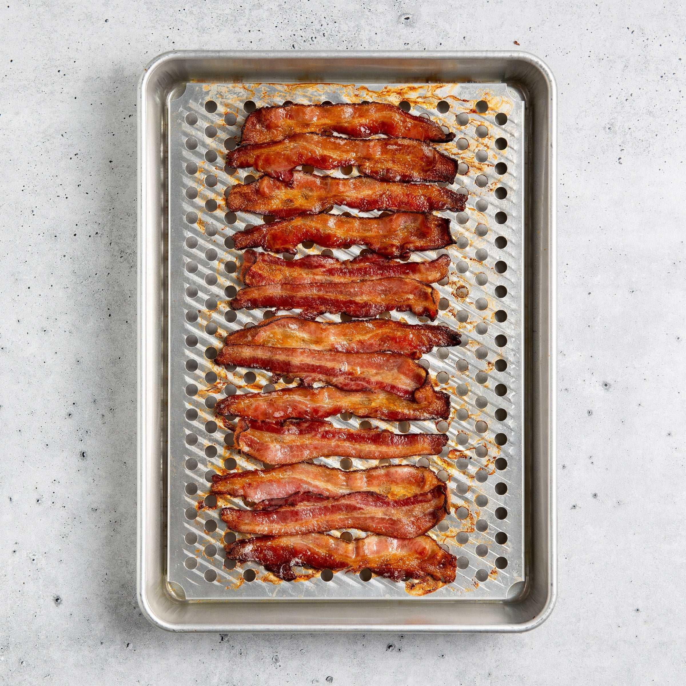 Nordic Ware Naturals 2-piece Oven Crisping Pan and Rack - Image 2