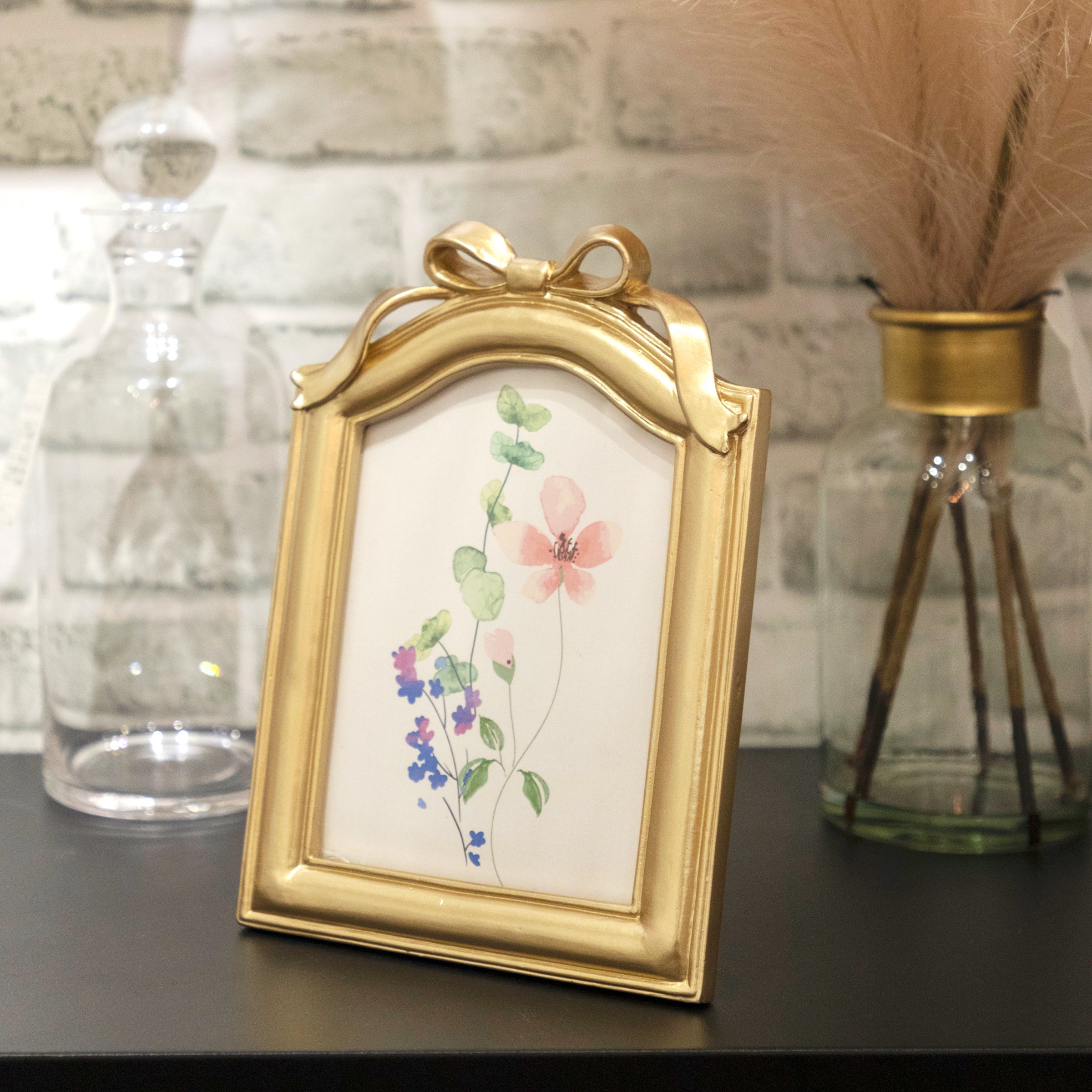 OneDesign Home 5X7 Gold Bow Detail Resin Tabletop Picture Frame - Image 4
