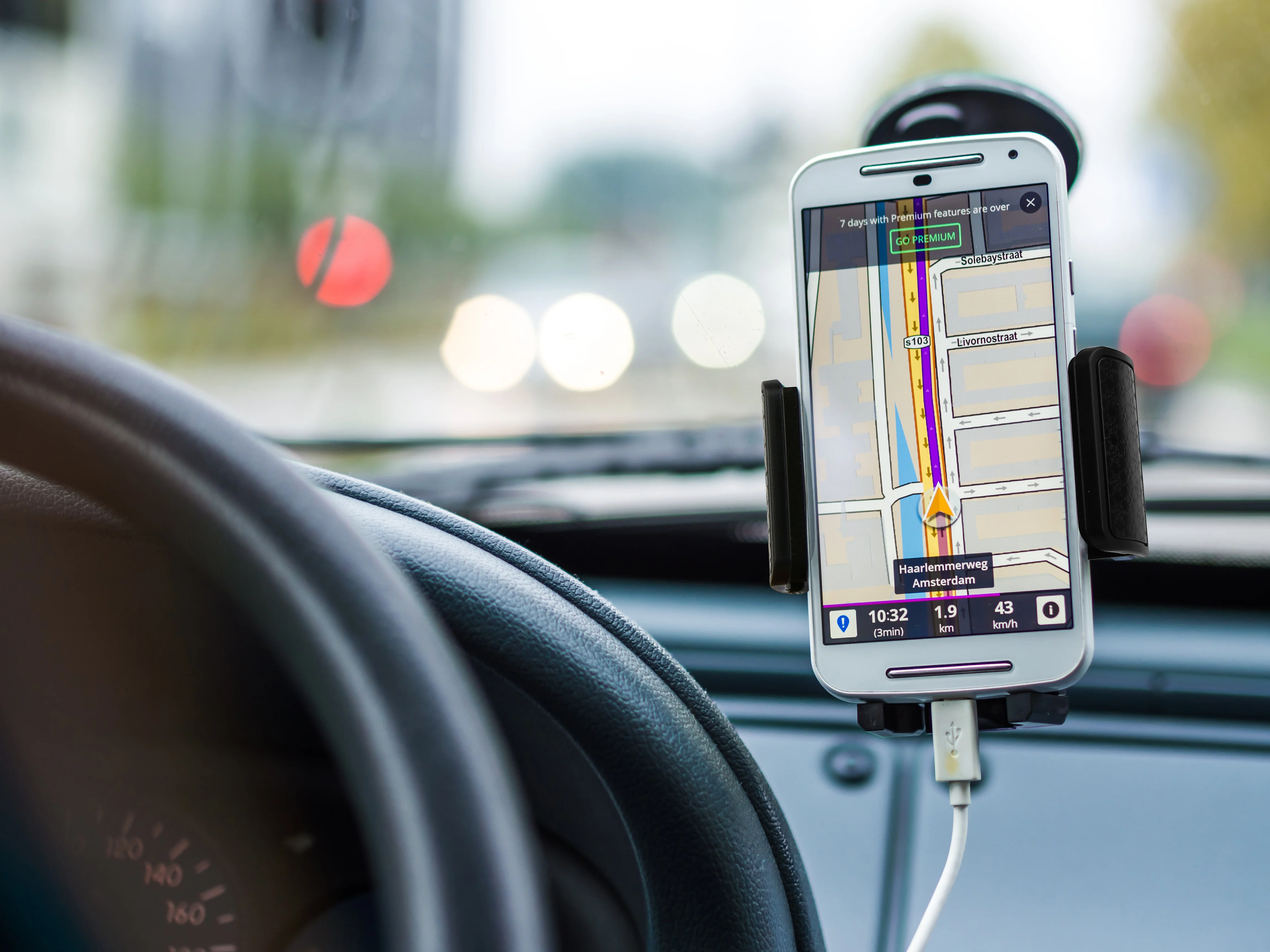 onn Universal Cell Phone Car Mount for Windshield and Dashboard, Suction Cup Mount, Adjustable 360° Rotation, Black - Image 5