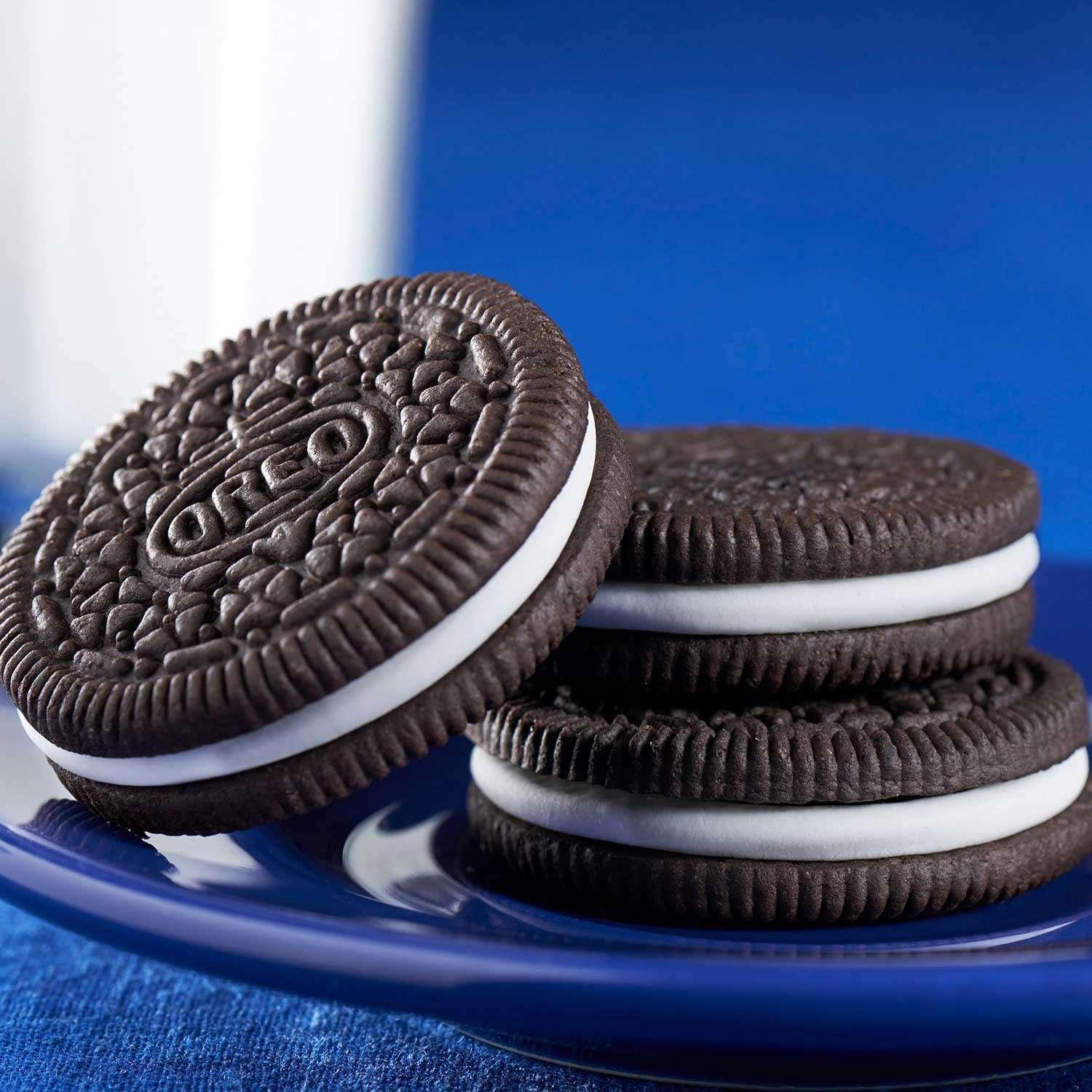 OREO Chocolate Sandwich Cookies, 5.23 oz., 12 pk. - Image 7