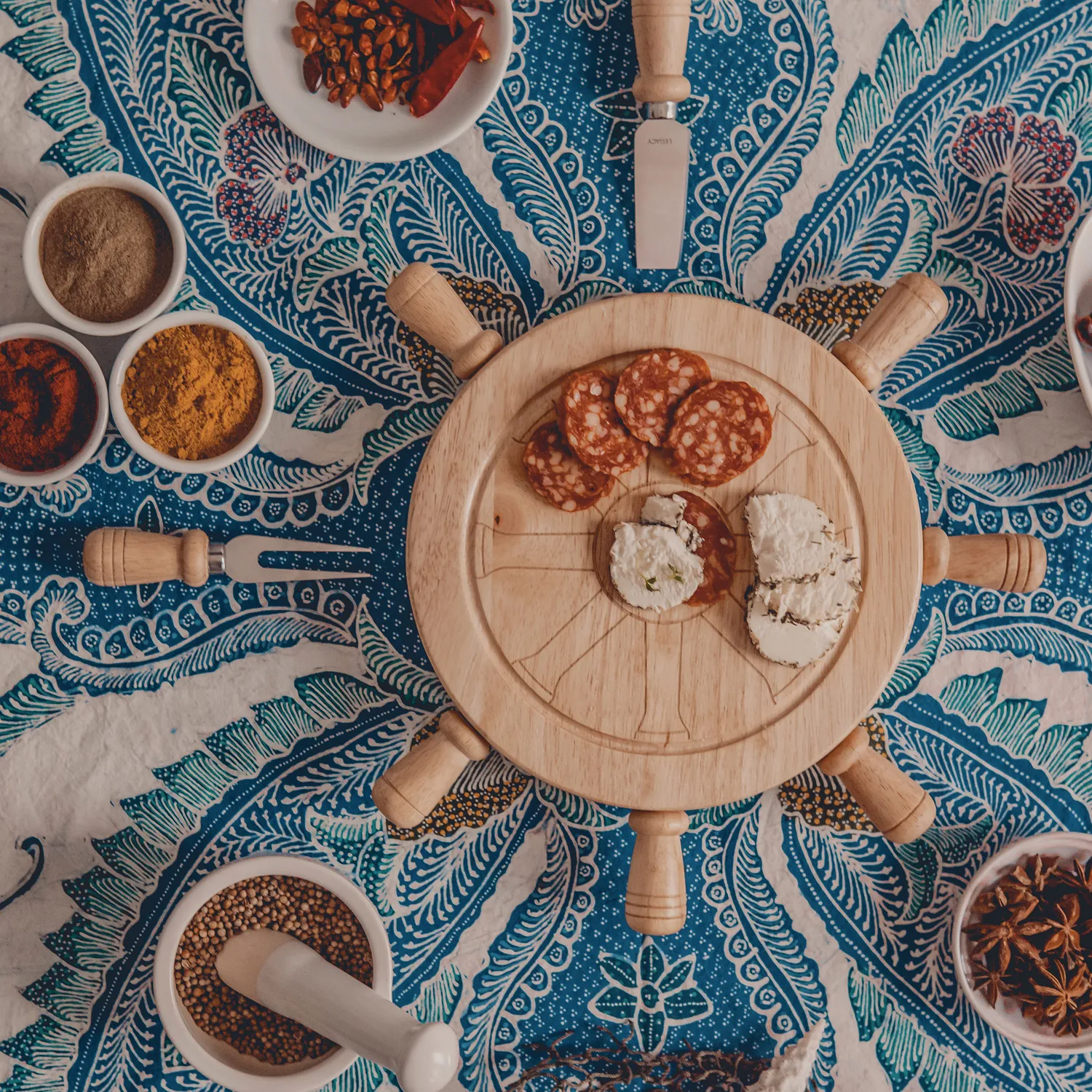 Picnic Time Lazy Susan Mariner Wheel - Image 5