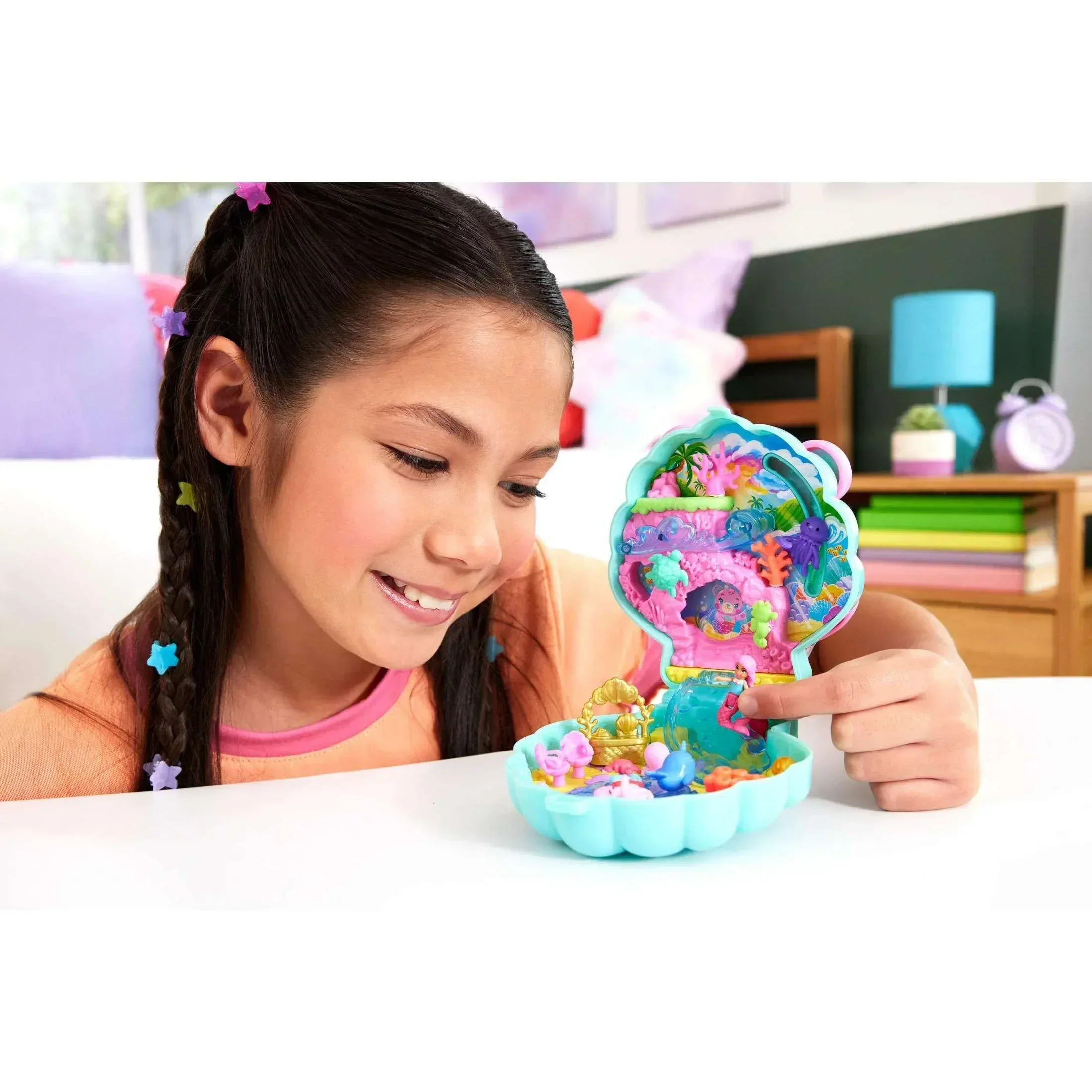Polly Pocket Glitter Island Compact Playset with 1 Micro Mermaid Doll and Ocean Pets, Travel Toy with Themed Accessories - Image 2