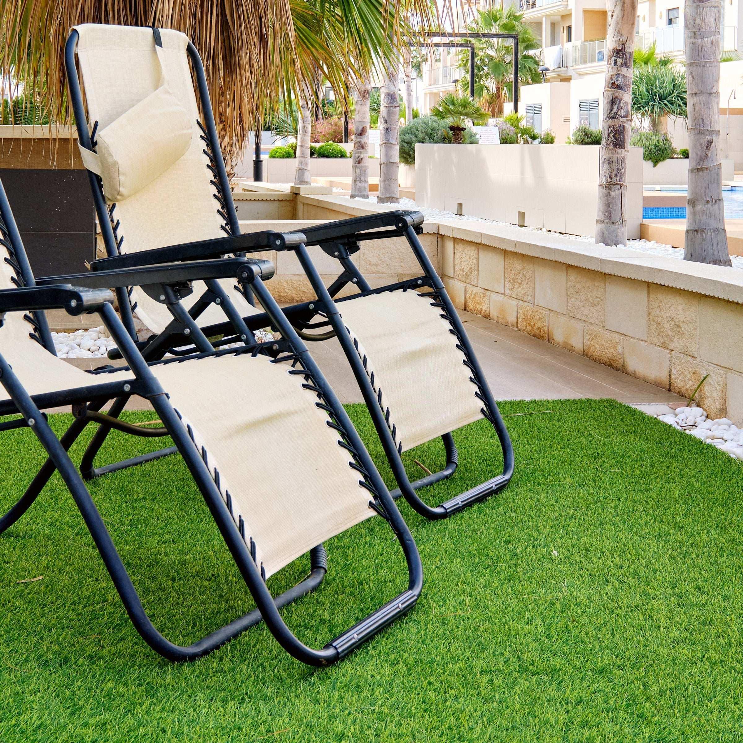 PreGra 50 oz Premium Artificial Turf - Image 3