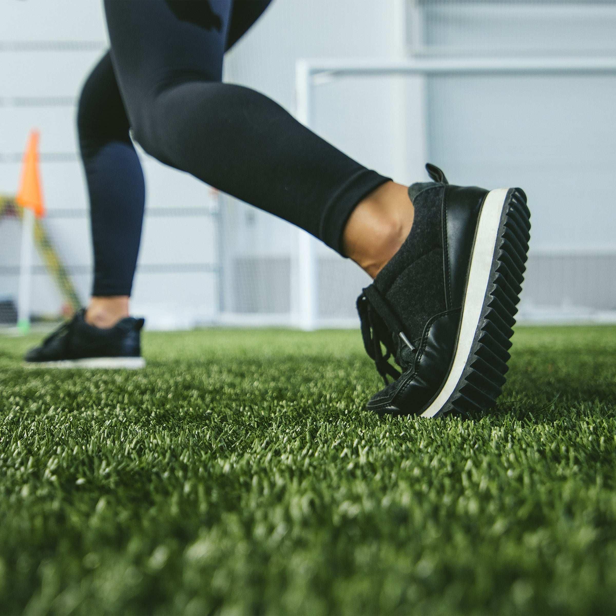 PreGra 50 oz Premium Artificial Turf - Image 4