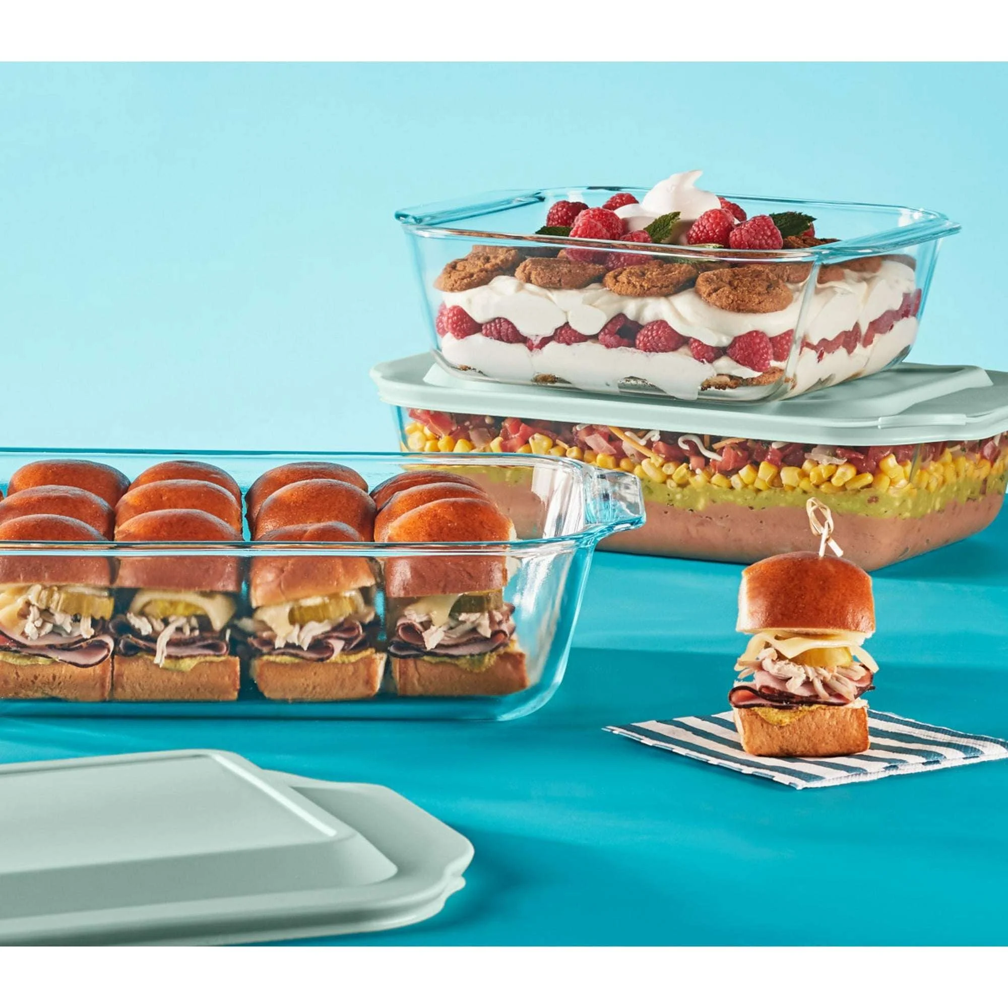 Pyrex Deep Glass Baking Dish with Lid, 7 x 11" - Image 3