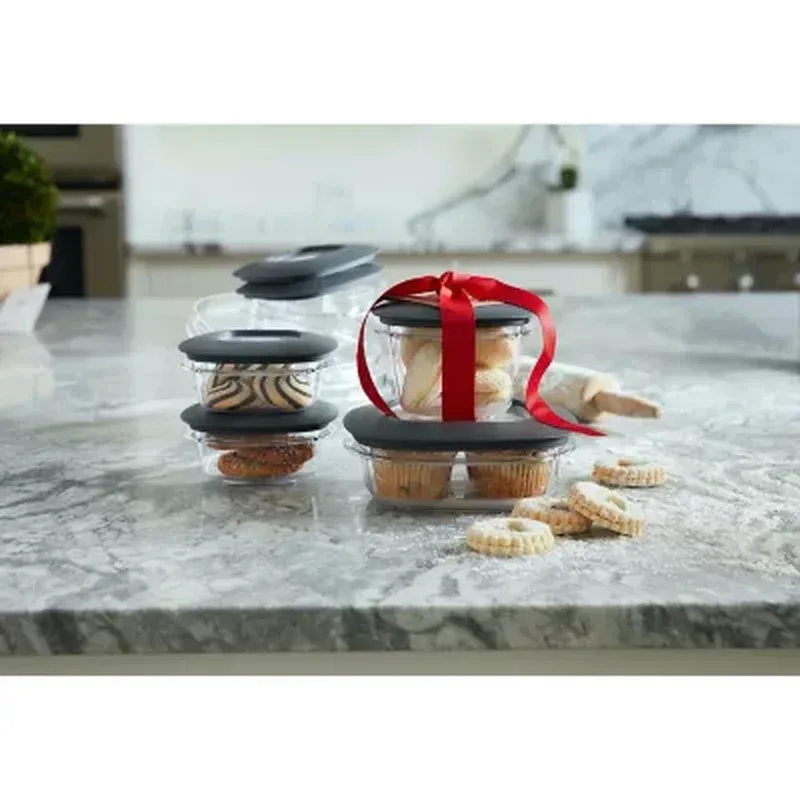 Rubbermaid Premier Easy Find Lids Food Storage Containers, 20-Piece Set - Image 8