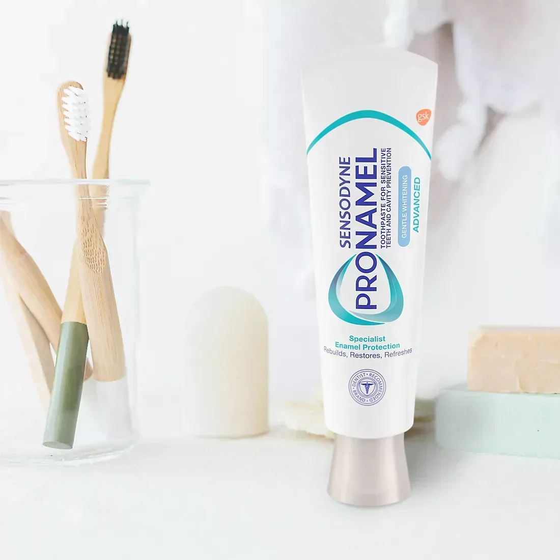 Sensodyne Pronamel Gentle Whitening Advanced Toothpaste for Sensitive Teeth and Cavity, 4 pk./6.5 oz. - Image 4