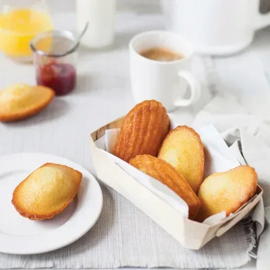 St Michel Madeleine, Classic French Sponge Cake 100 - count - Image 3