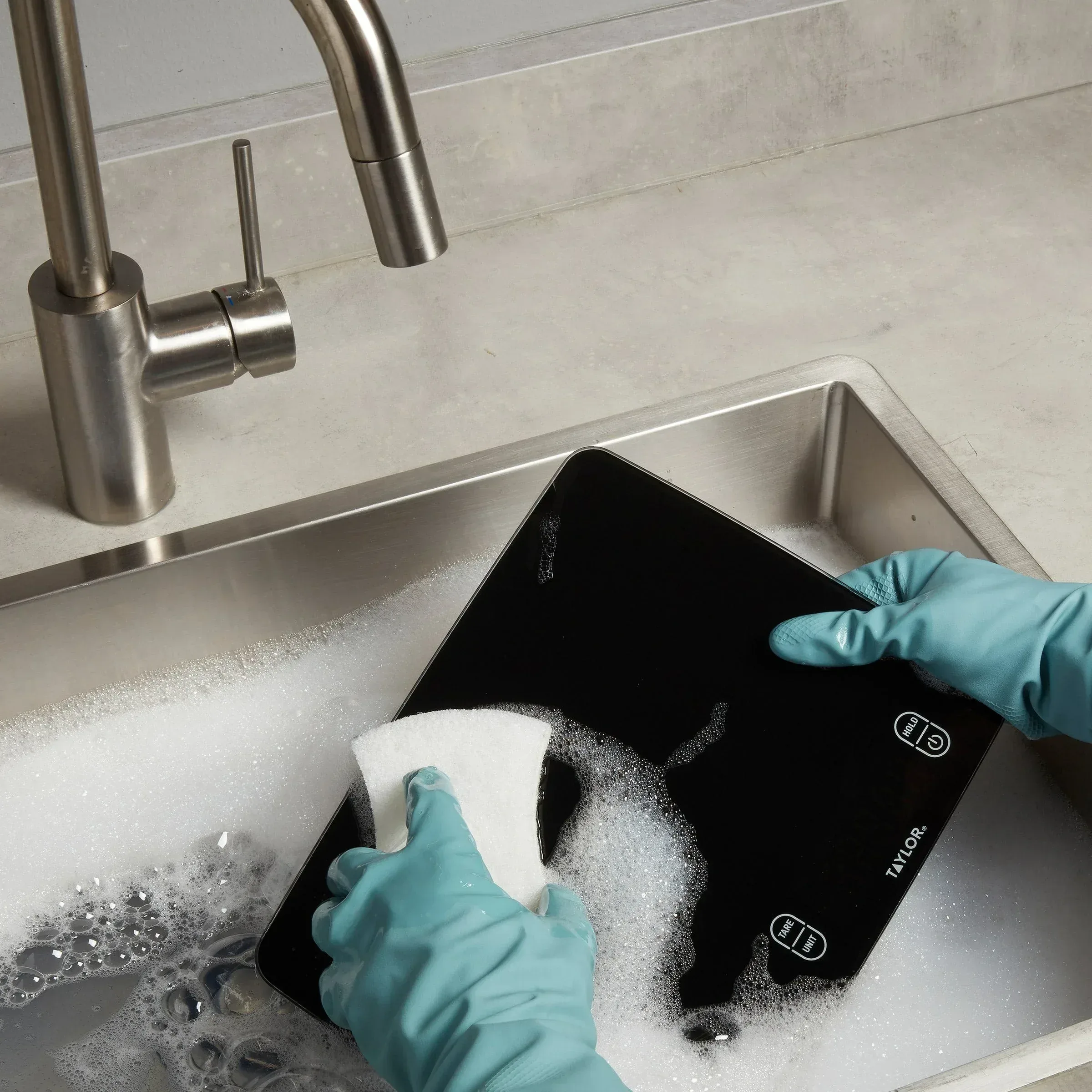 Taylor Waterproof Digital Kitchen Scale - Image 5
