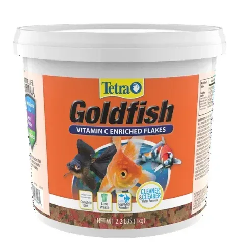 Tetra tetrafin vitamin c-enriched goldfish food flakes