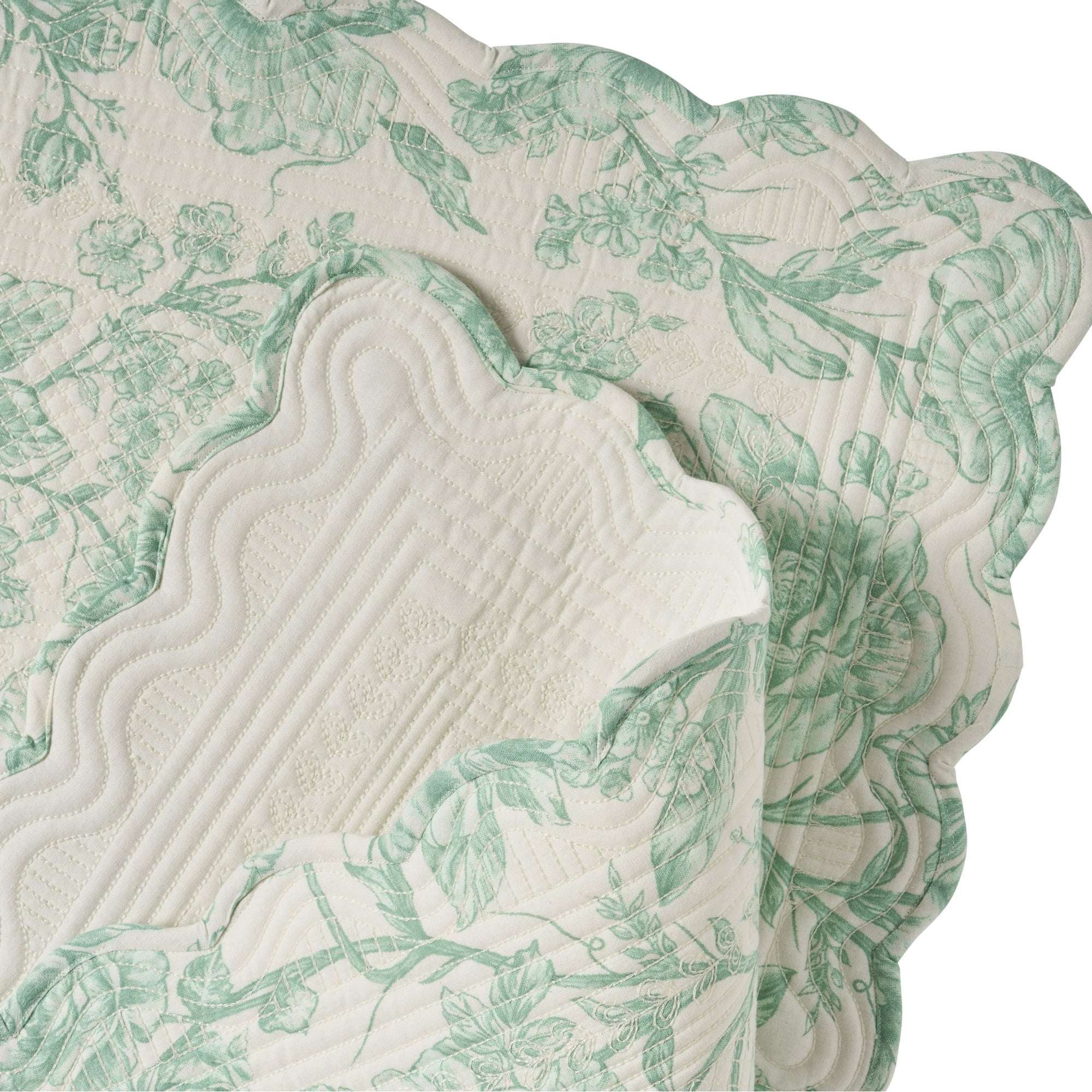 The Pioneer Woman Agatha Quilted Fabric Table Runner, Green & White, 14" x 90" - Image 2