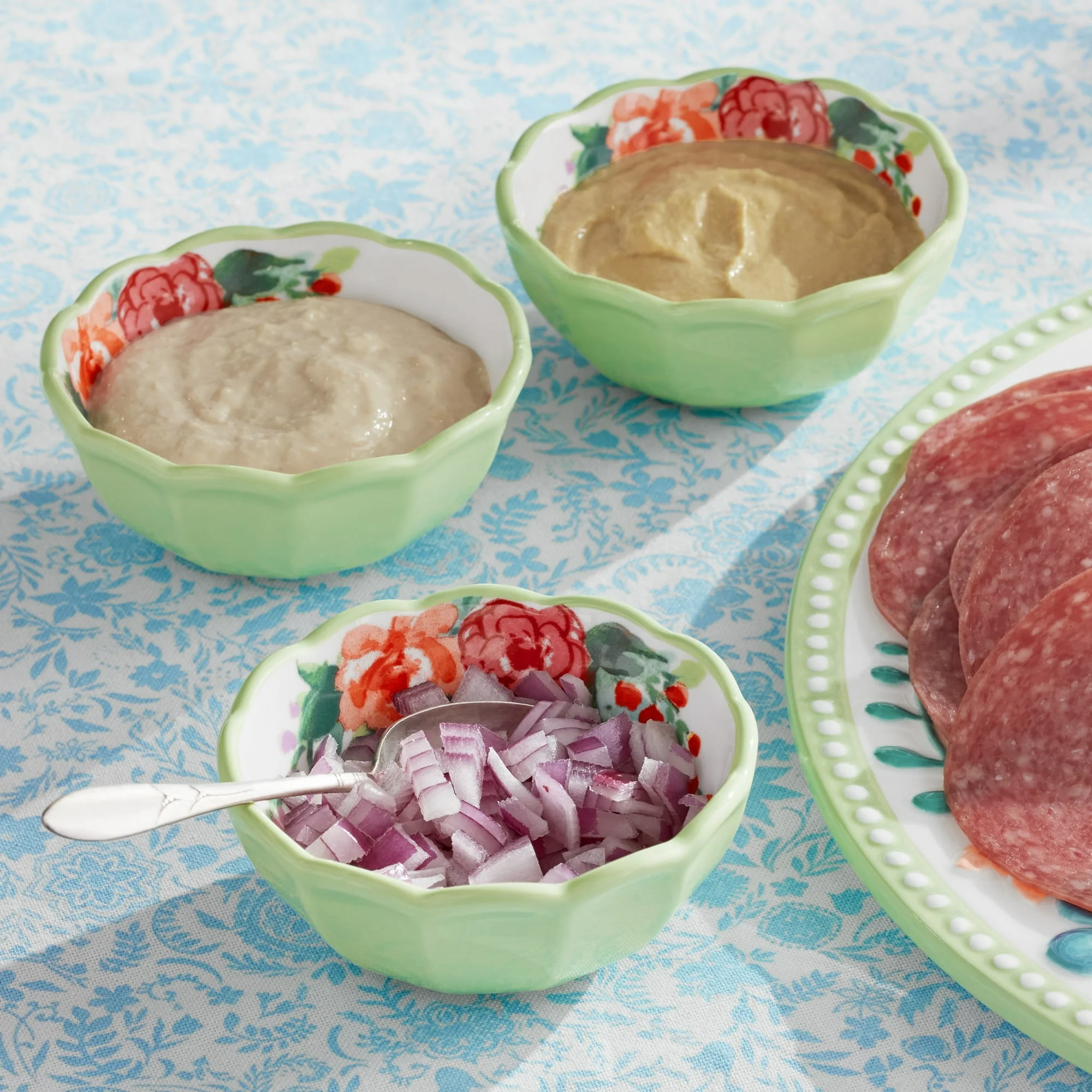 The Pioneer Woman Painted Meadow 4-Piece Ceramic Dip Bowl Set with Serving Tray Platter - Image 4