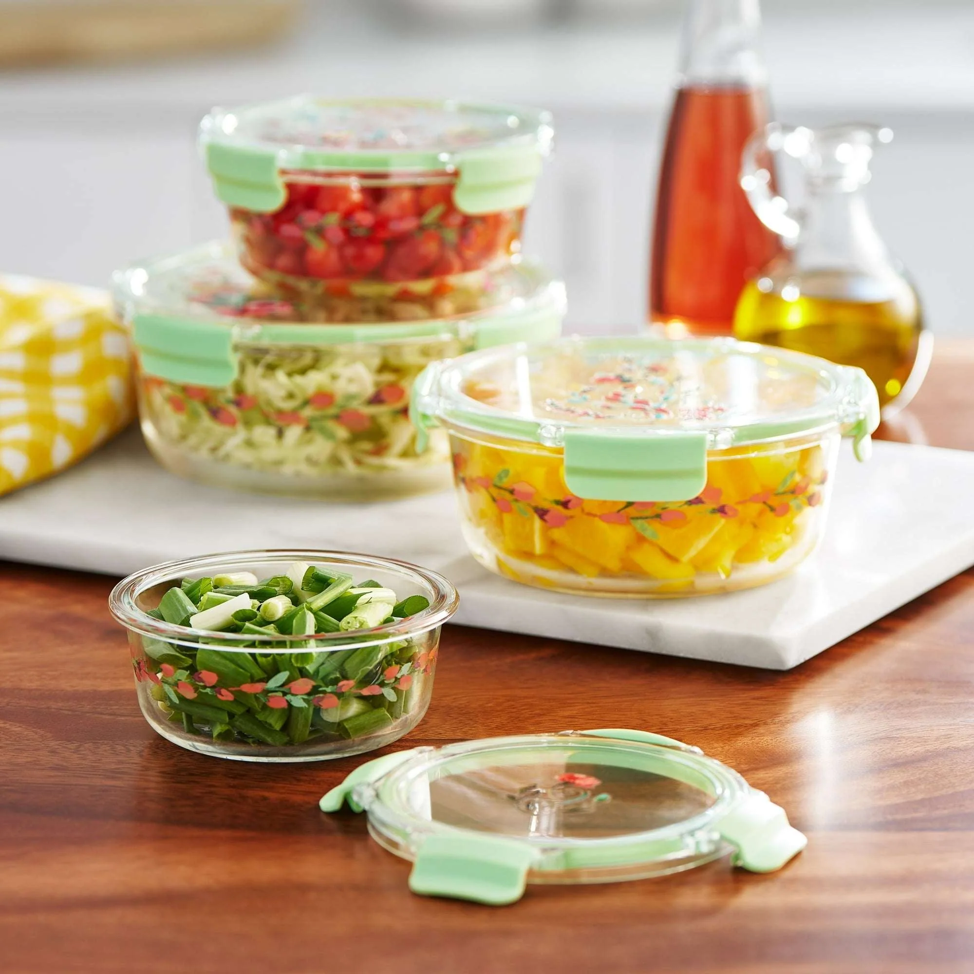 The Pioneer Woman Painted Meadow Round Glass Food Storage Containers with Tritan Lid, Set of 4 - Image 5
