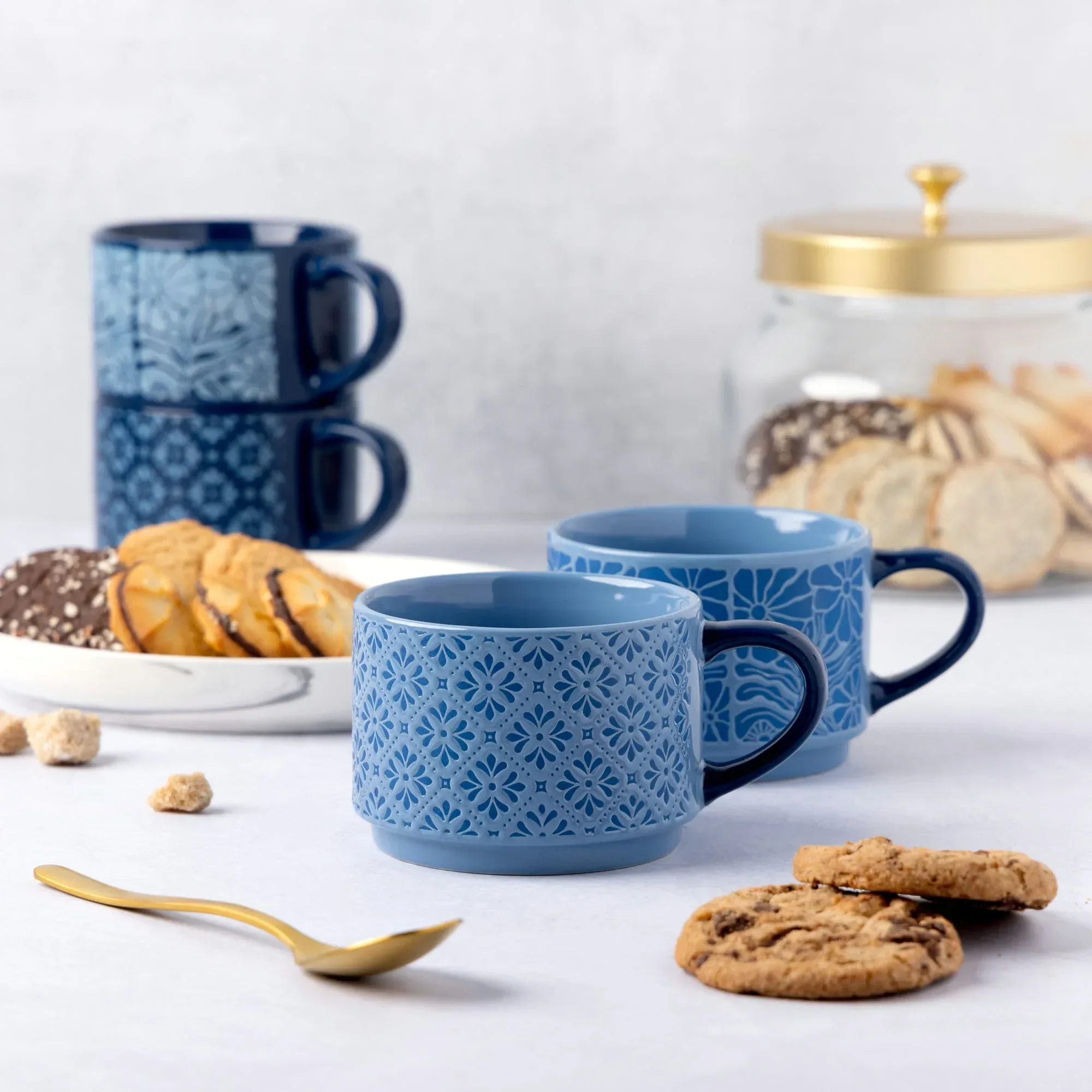 Thyme & Table 11.1 fl oz Blue Flowers and Blue Shapes Stoneware Stacking Mugs with Wire Rack, Set of 4 - Image 3