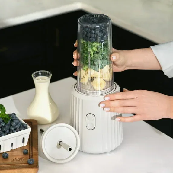 Thyme & Table 900 W 25 oz Single Serve Blender with Tritan Vessel, Smart Seal Lid and Straw, 6-Point Stainless Steel Blade, Sand White - Image 3