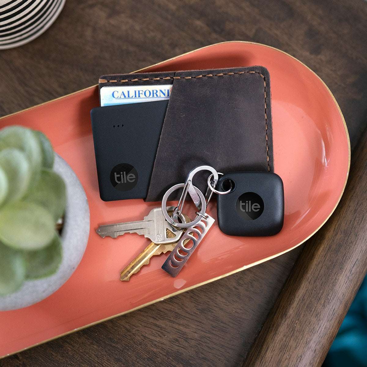 Tile Starter Pack (2022) 2-Pack (Mate/Slim). Bluetooth Tracker, Item Locator & Finder for Keys, Wallets & More; Easily Find All Your Things. - Image 3