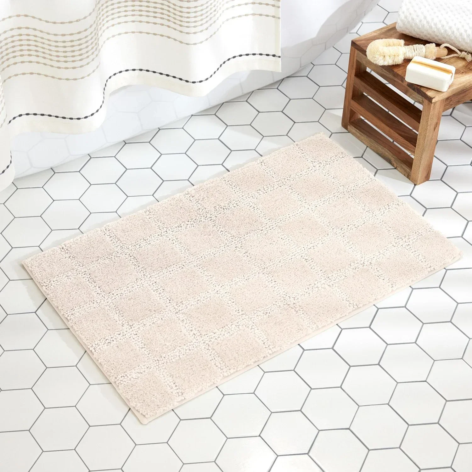 Town & Country Everyday Ultra Plush Solid Tufted Windowpane Bath Mat 20"x32" - Image 11