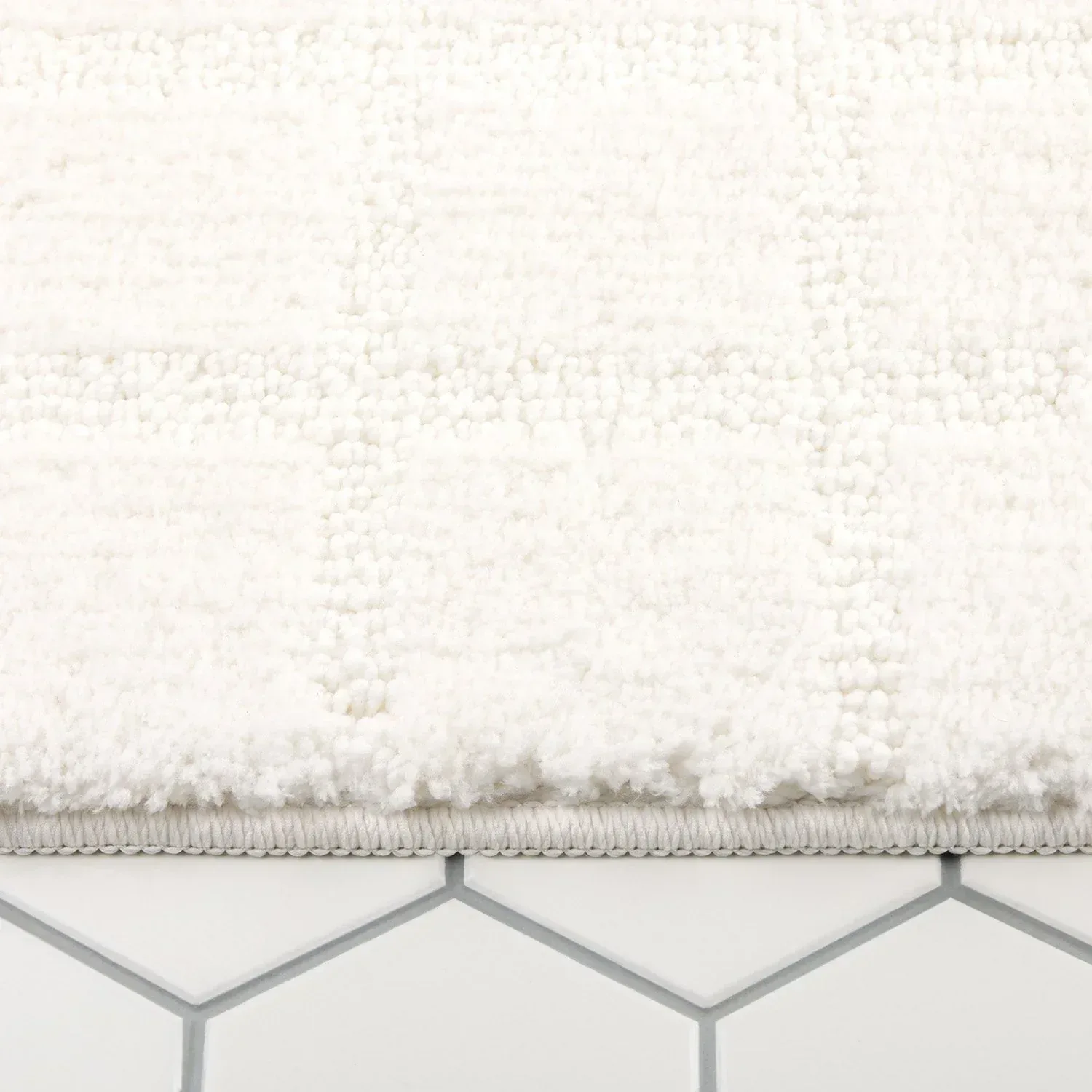 Town & Country Everyday Ultra Plush Solid Tufted Windowpane Bath Mat 20"x32" - Image 8