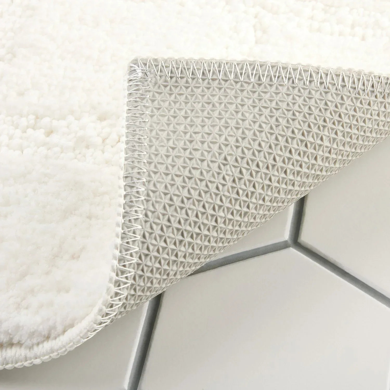 Town & Country Everyday Ultra Plush Solid Tufted Windowpane Bath Mat 20"x32" - Image 9